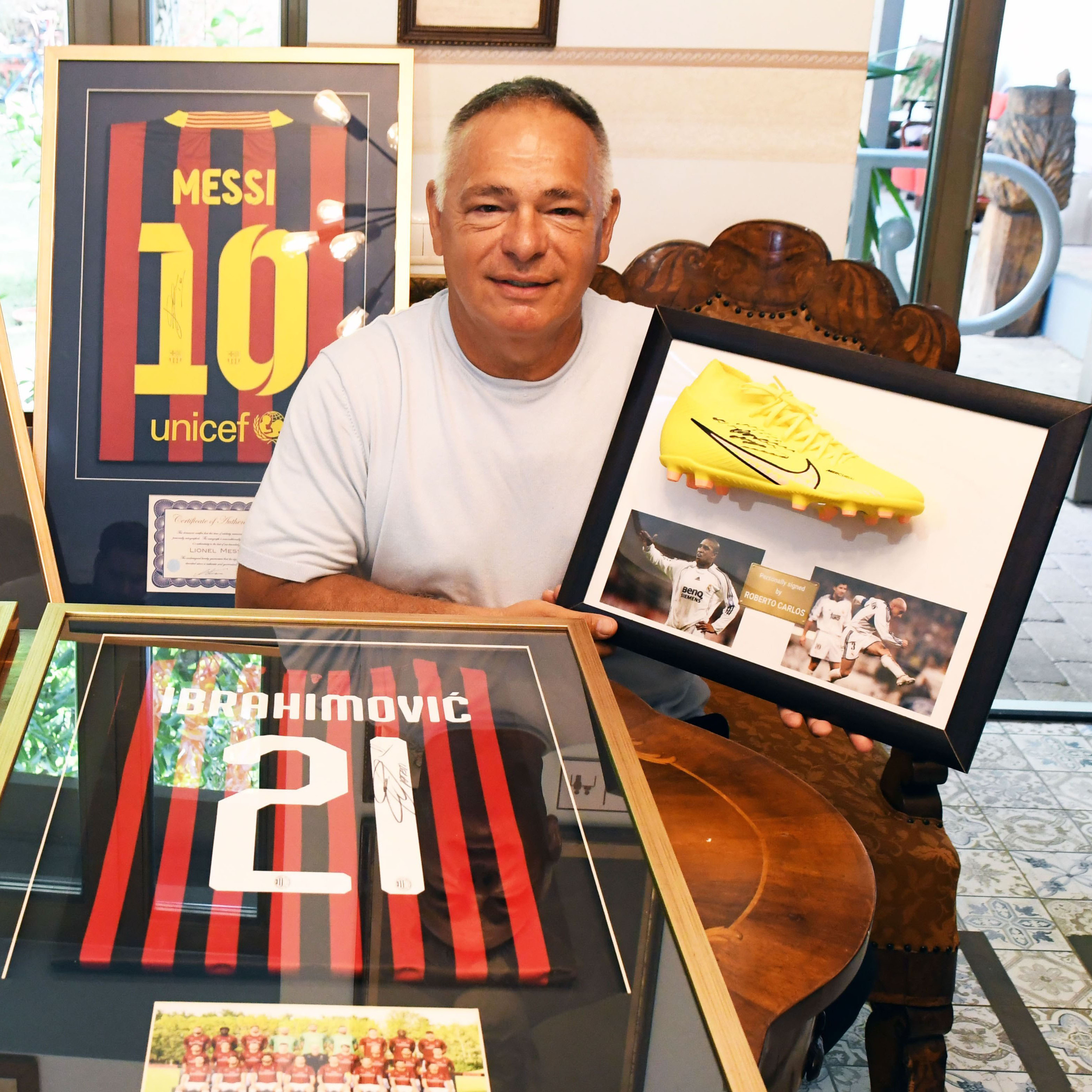 Futballsztárok relikviáival bővült a falvai Macimúzeum repertoárja episode artwork