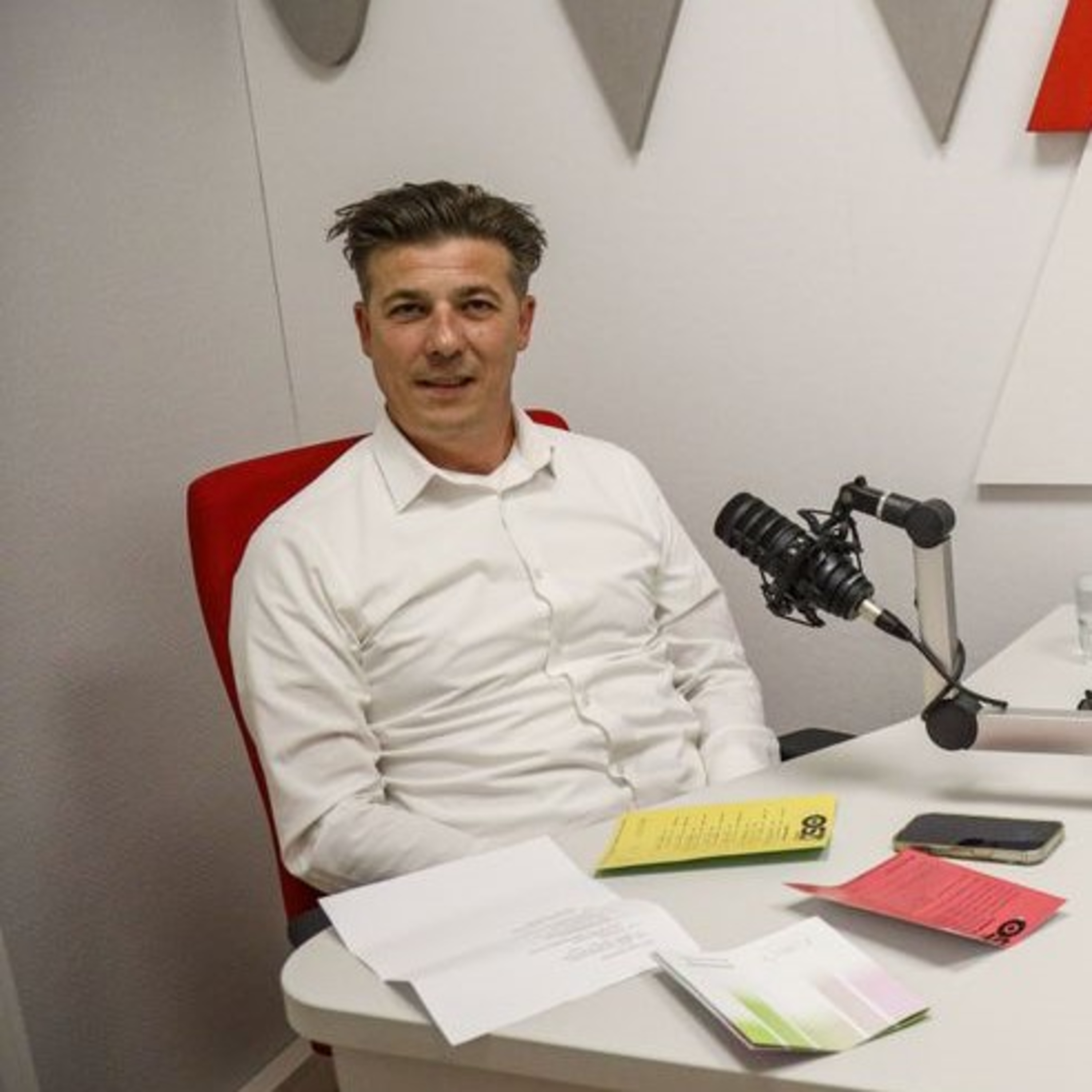 Szolnokon lesz a legnagyobb hazai színházi ünnep – exkluzív interjú Barabás Botonddal episode artwork