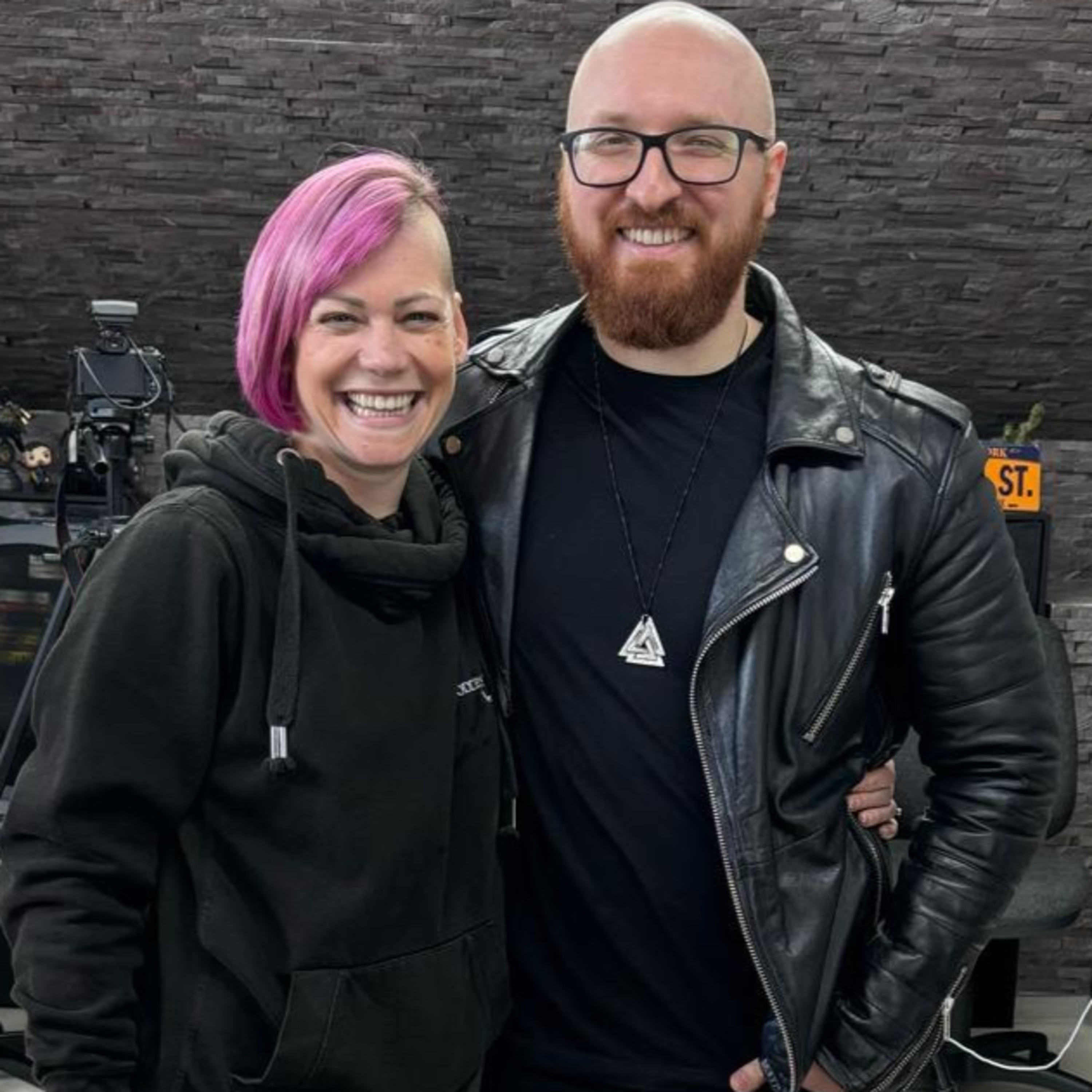 Caroline Hayes - Bikini Posing, Skiing Catastrophes, Finally Getting Your Mindset Right, And A Deep Dive Into Counselling episode artwork