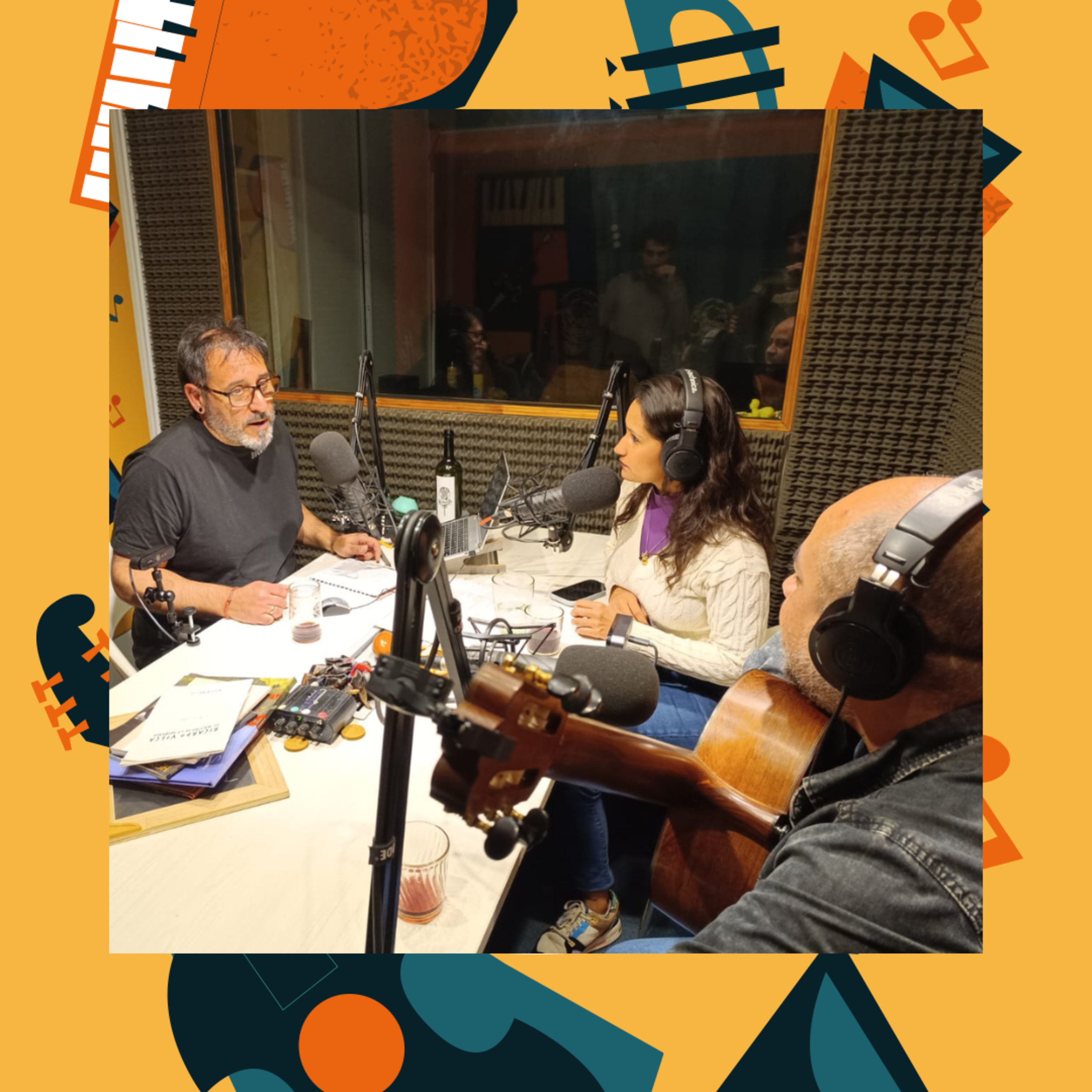 Revuelto - Algo parecido a un programa de radio