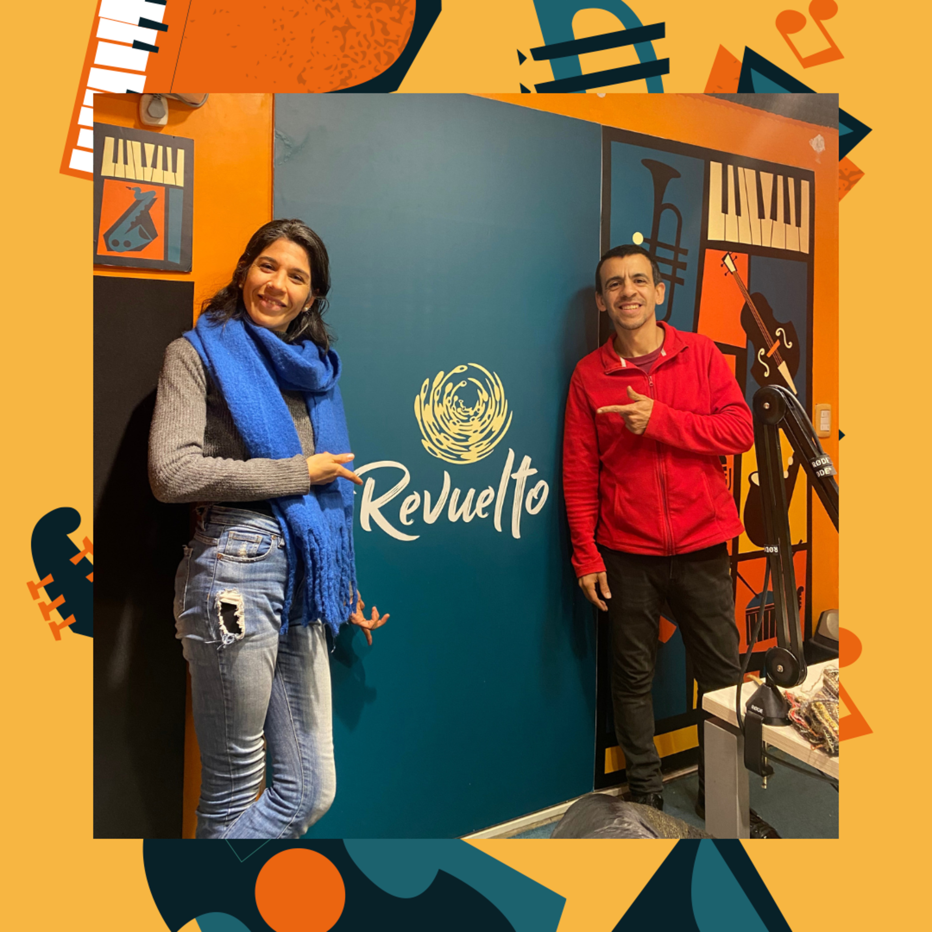 Revuelto - Algo parecido a un programa de radio