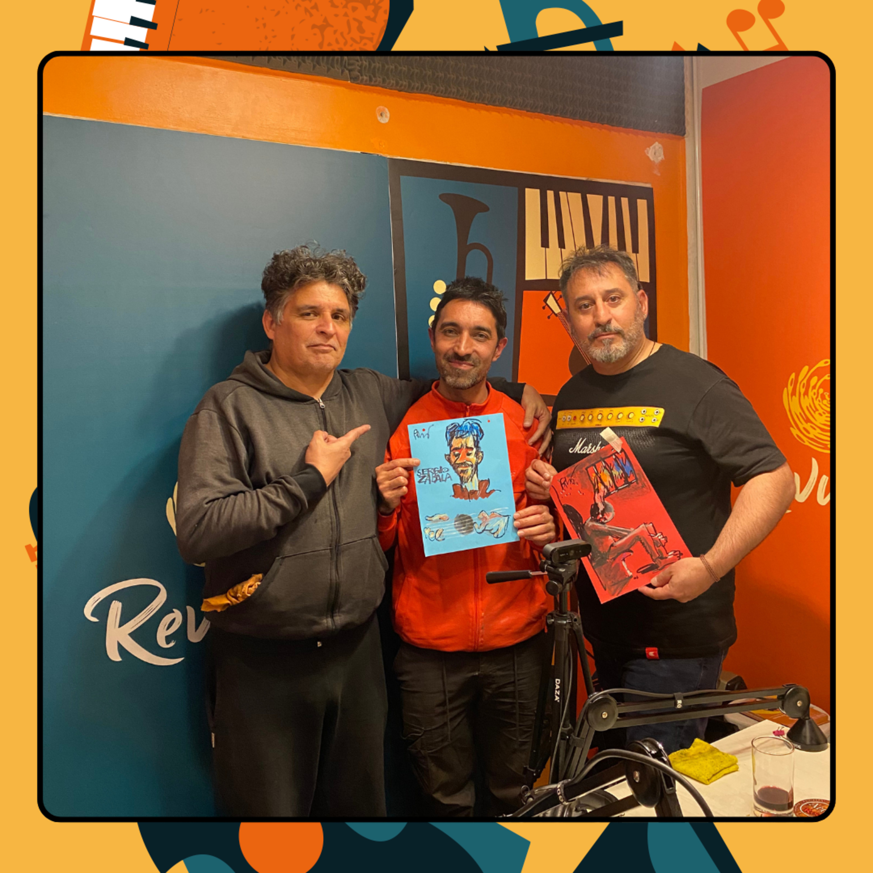 Revuelto - Algo parecido a un programa de radio