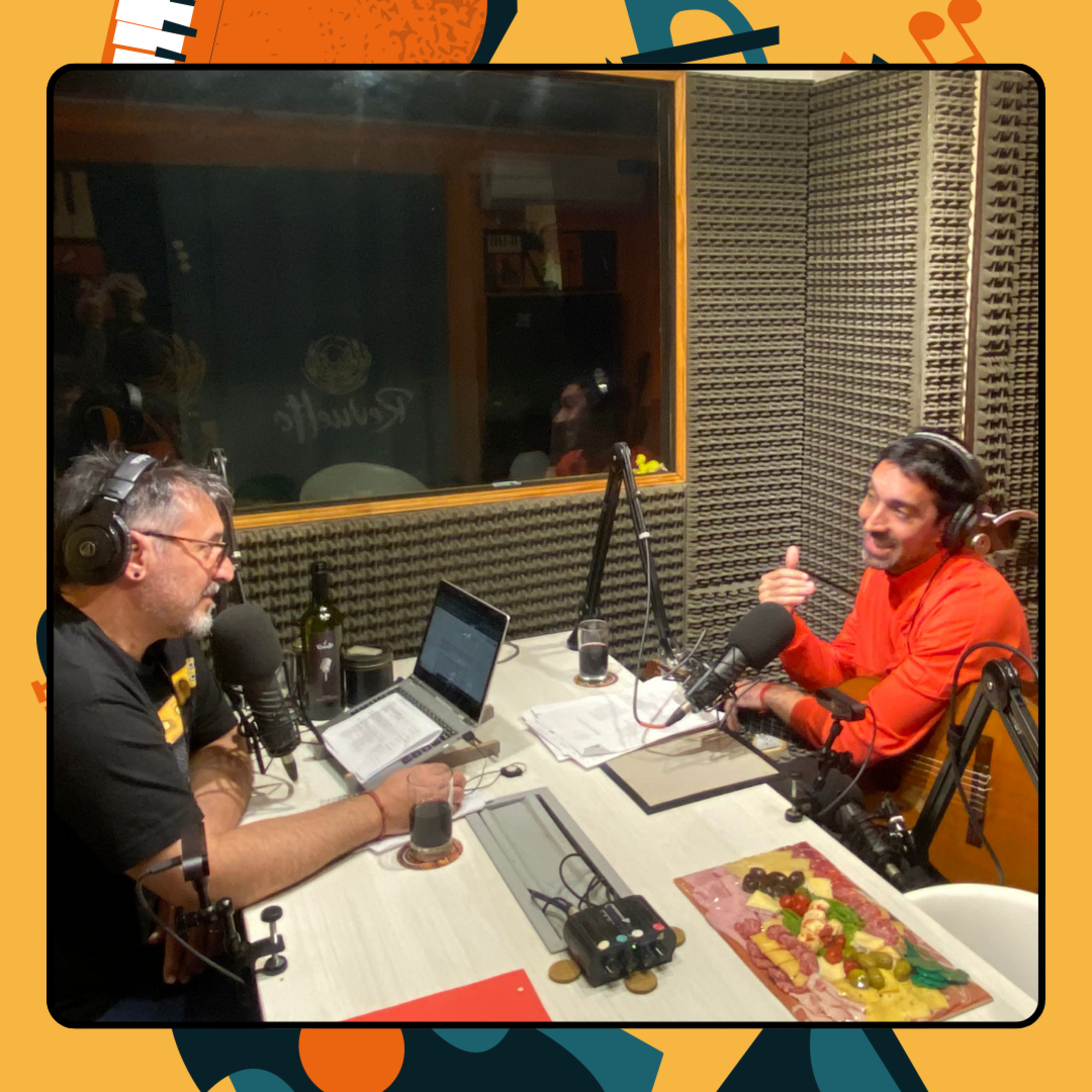 Revuelto - Algo parecido a un programa de radio