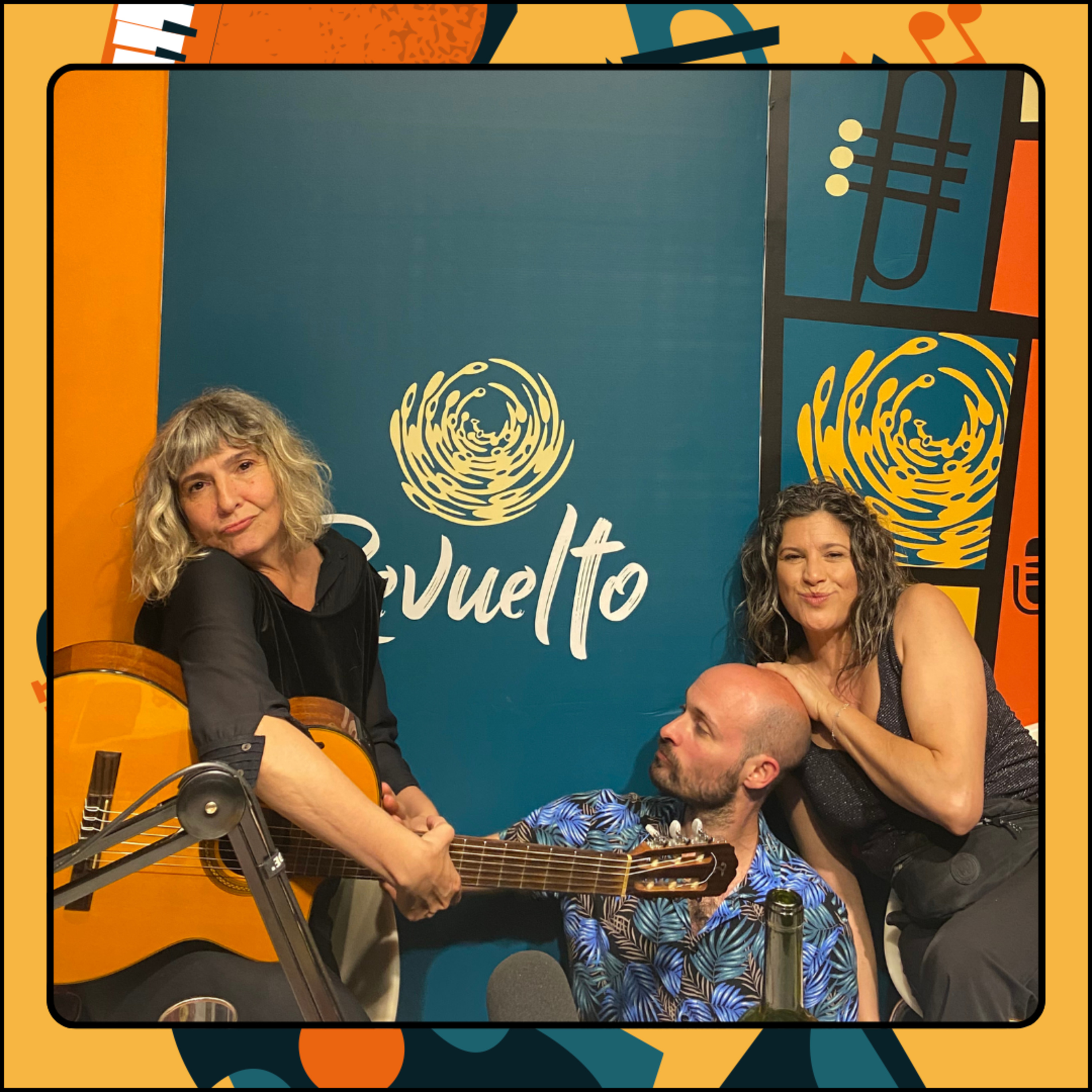 Revuelto - Algo parecido a un programa de radio