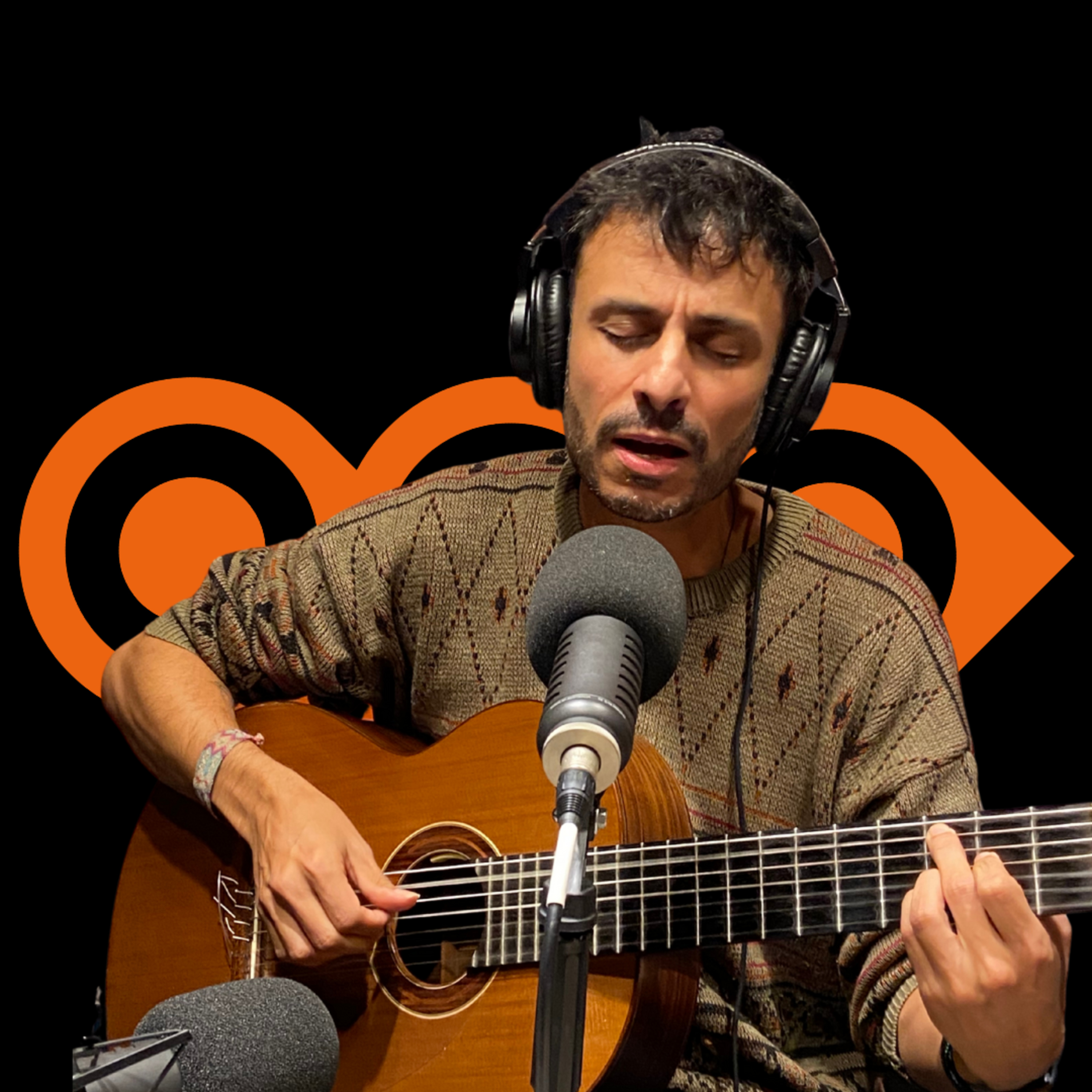 Revuelto - Algo parecido a un programa de radio