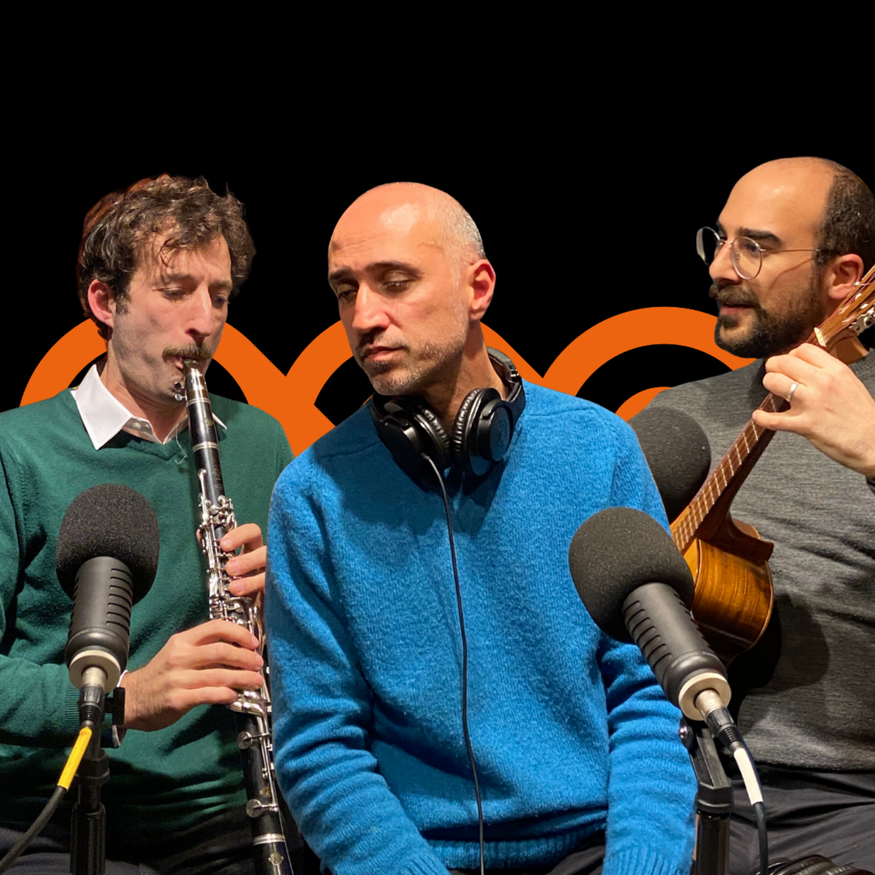 Revuelto - Algo parecido a un programa de radio