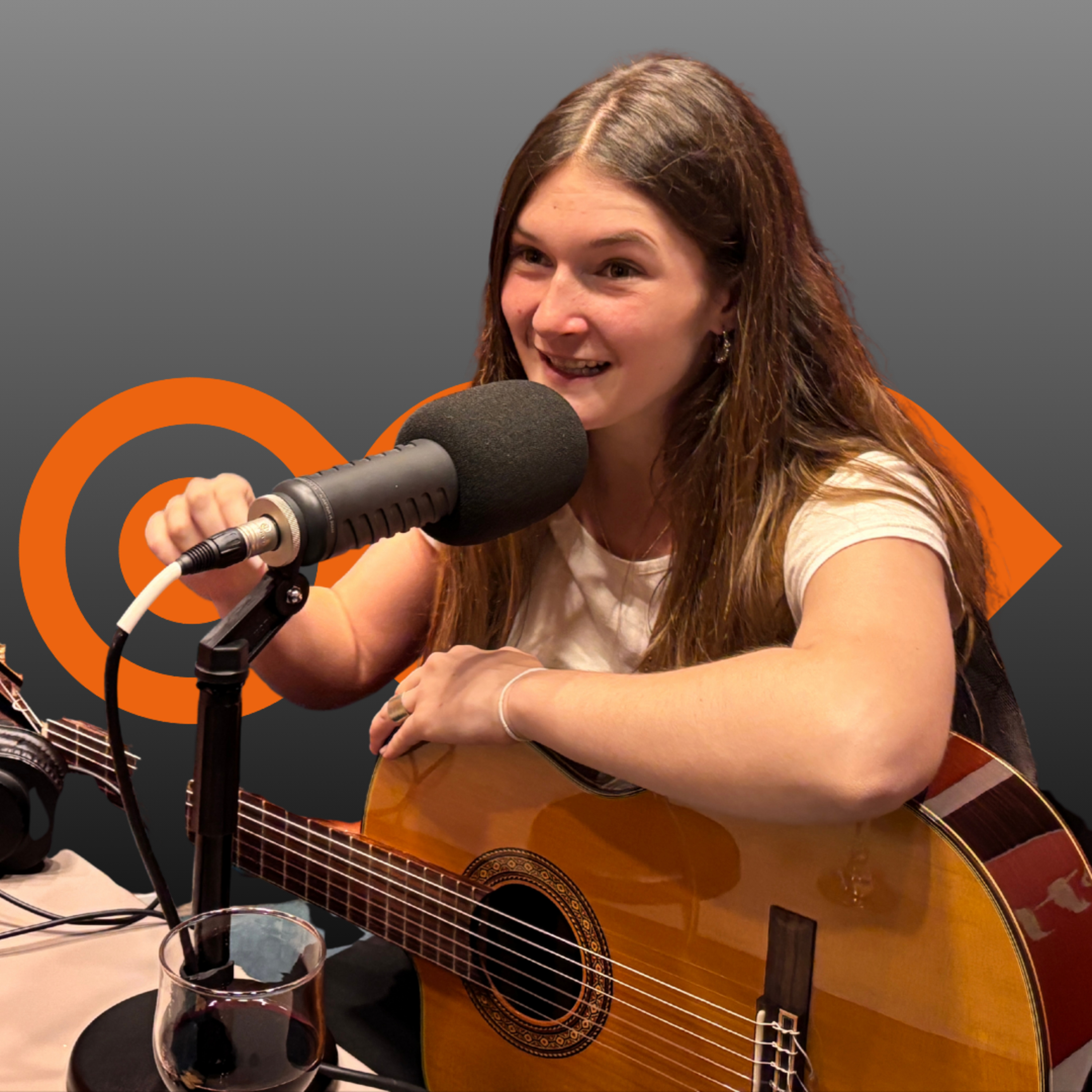 Revuelto - Algo parecido a un programa de radio