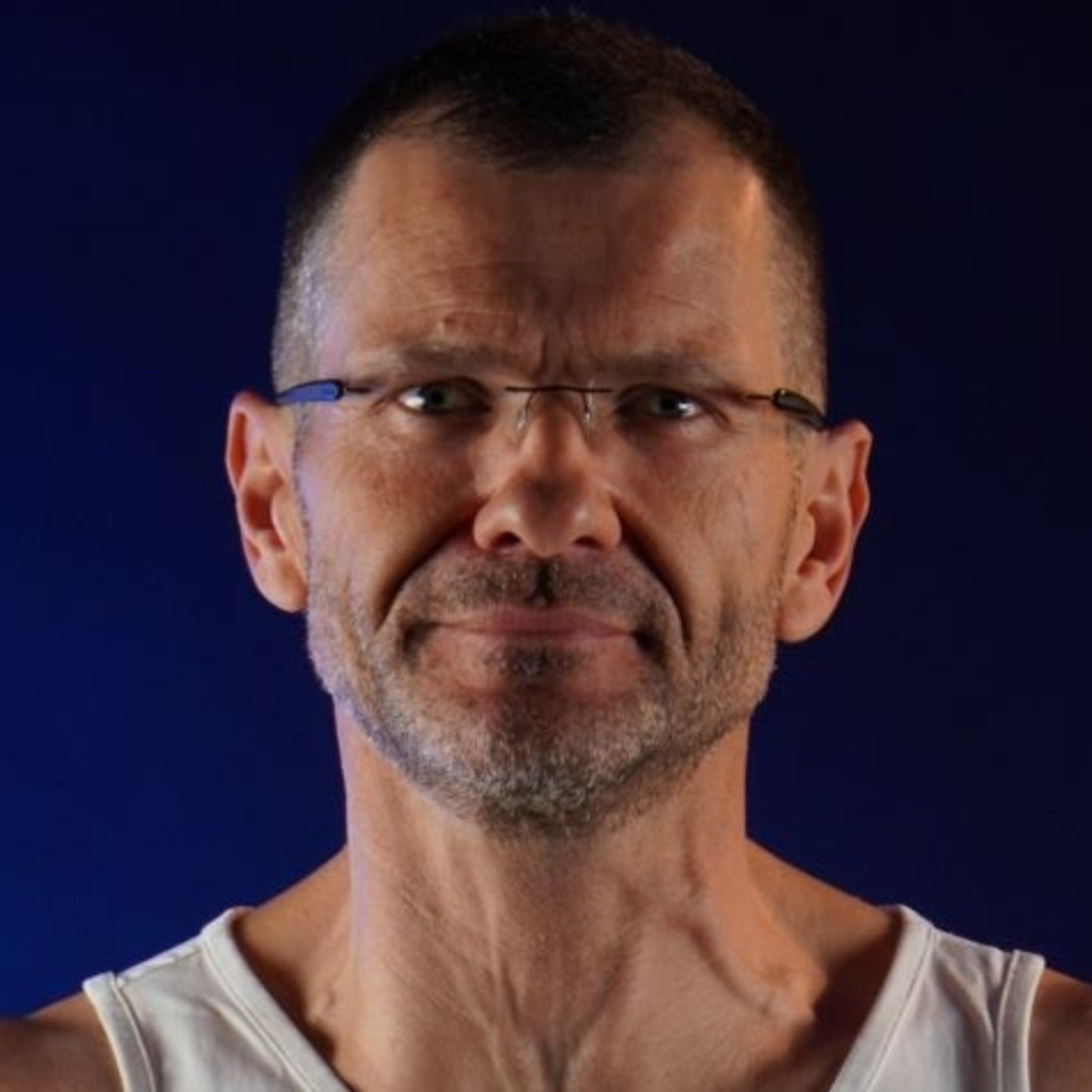 ДАРИН СТОЙКОВ за изкуството на баланса: да ядеш или да се храниш...