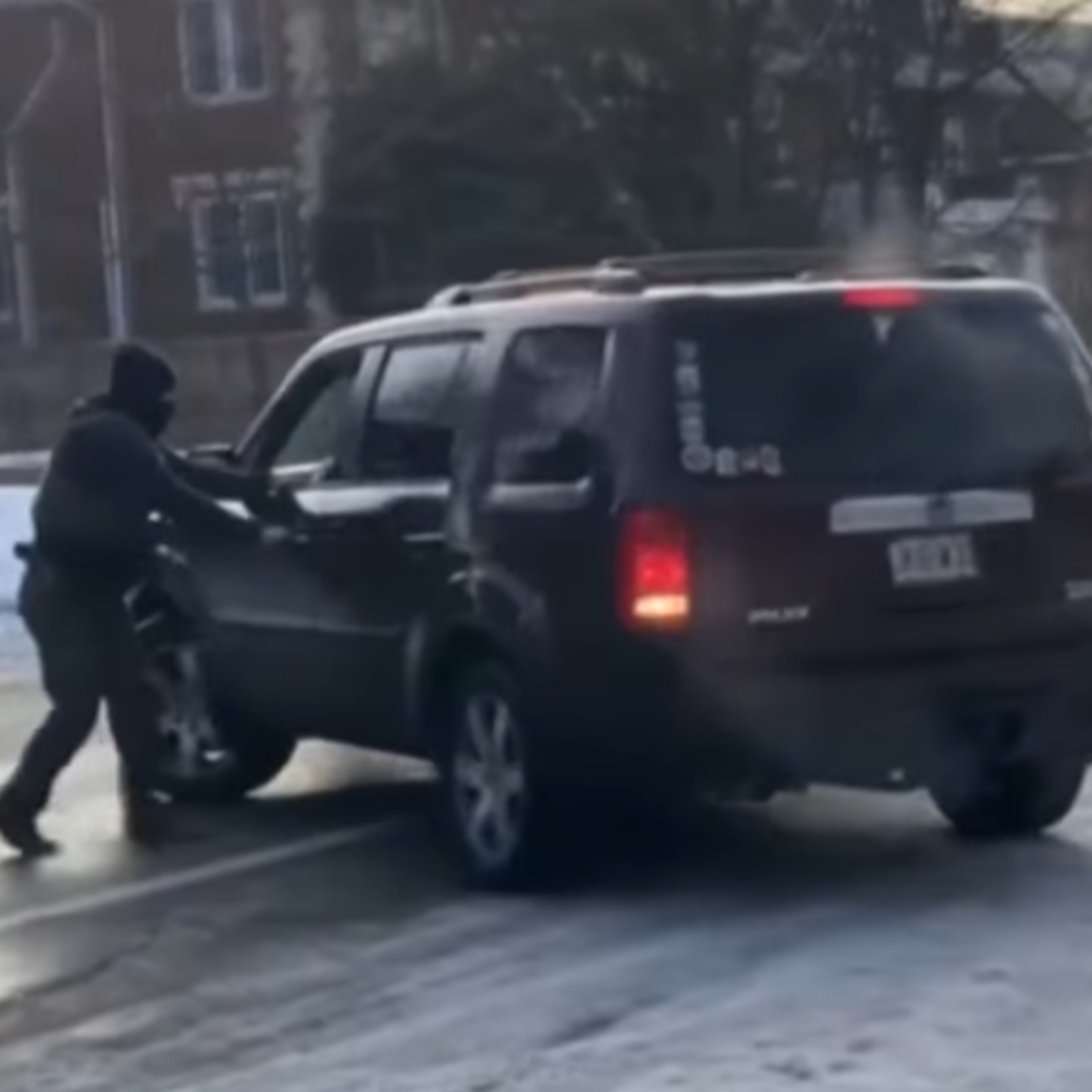 GET READY THE STAGE IS NIW SET