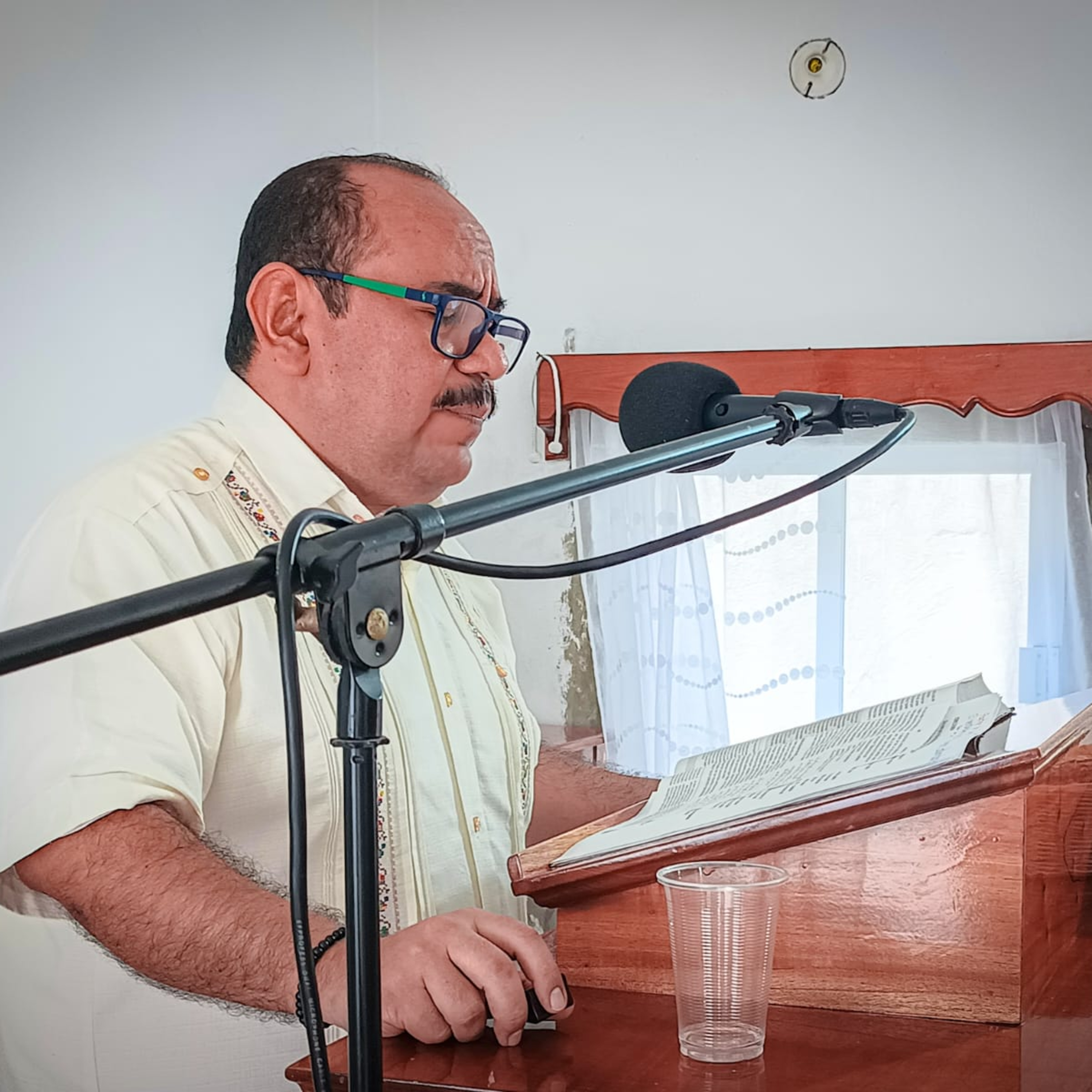 Portada de Pastor Enoc Ravizé