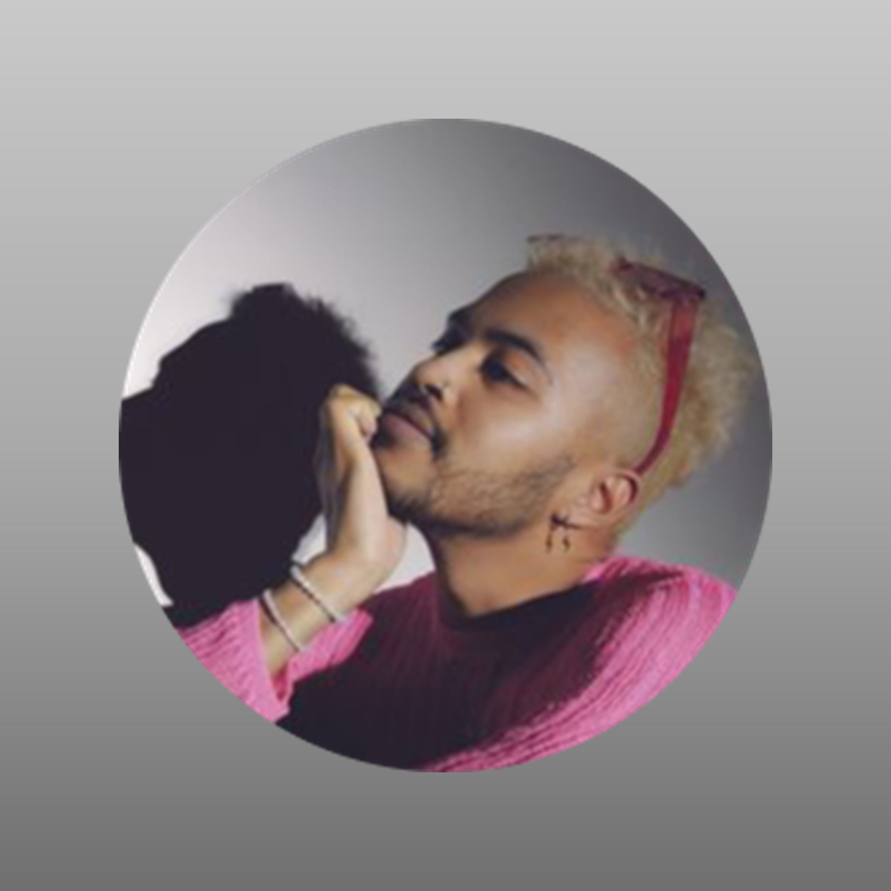 Découvre un pote