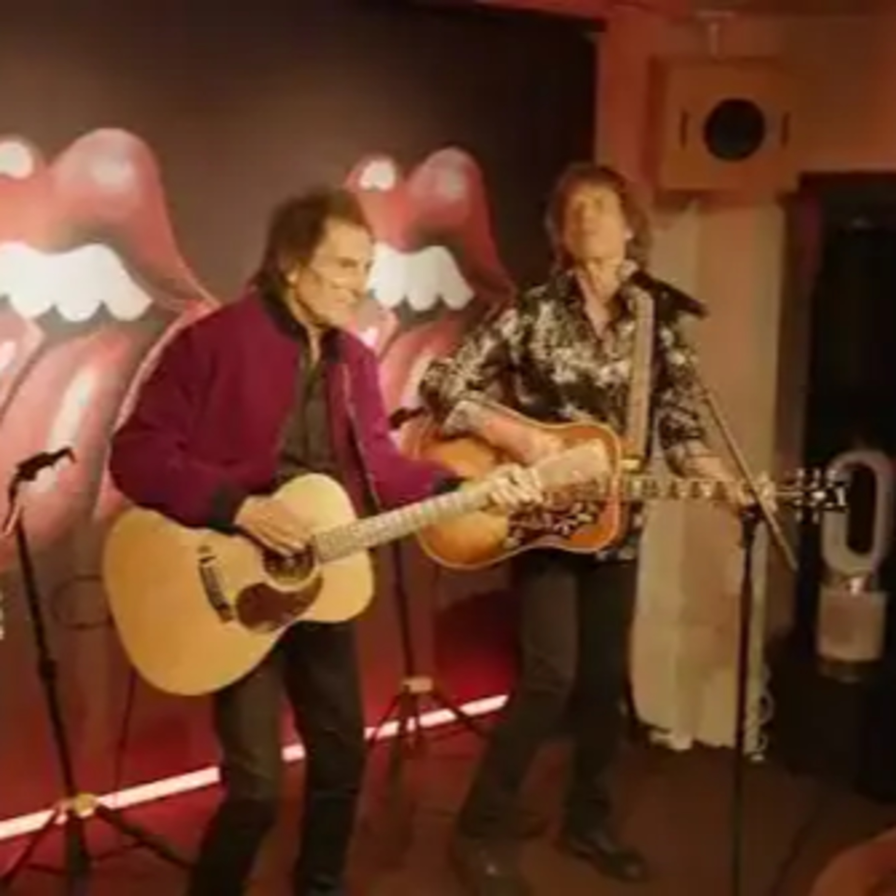 MICK JAGGER Y RONNIE WOOD ESTRENARON “RINGING HOLLOW”, OTRO TEMA DEL NUEVO LP DE LOS STONES episode artwork