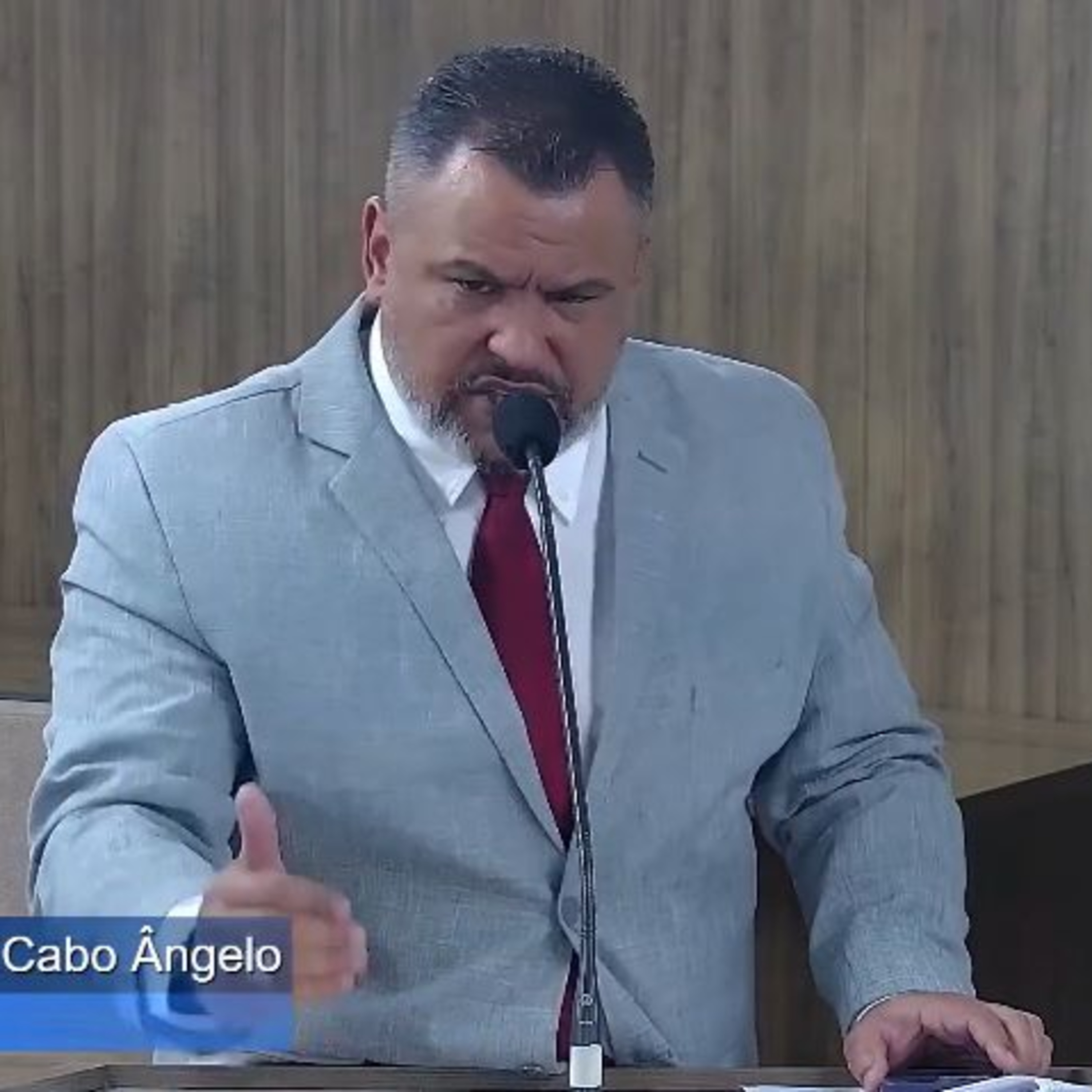 Empresas estão fugindo de Diadema por causa da política tributária da prefeitura, denuncia vereador episode artwork