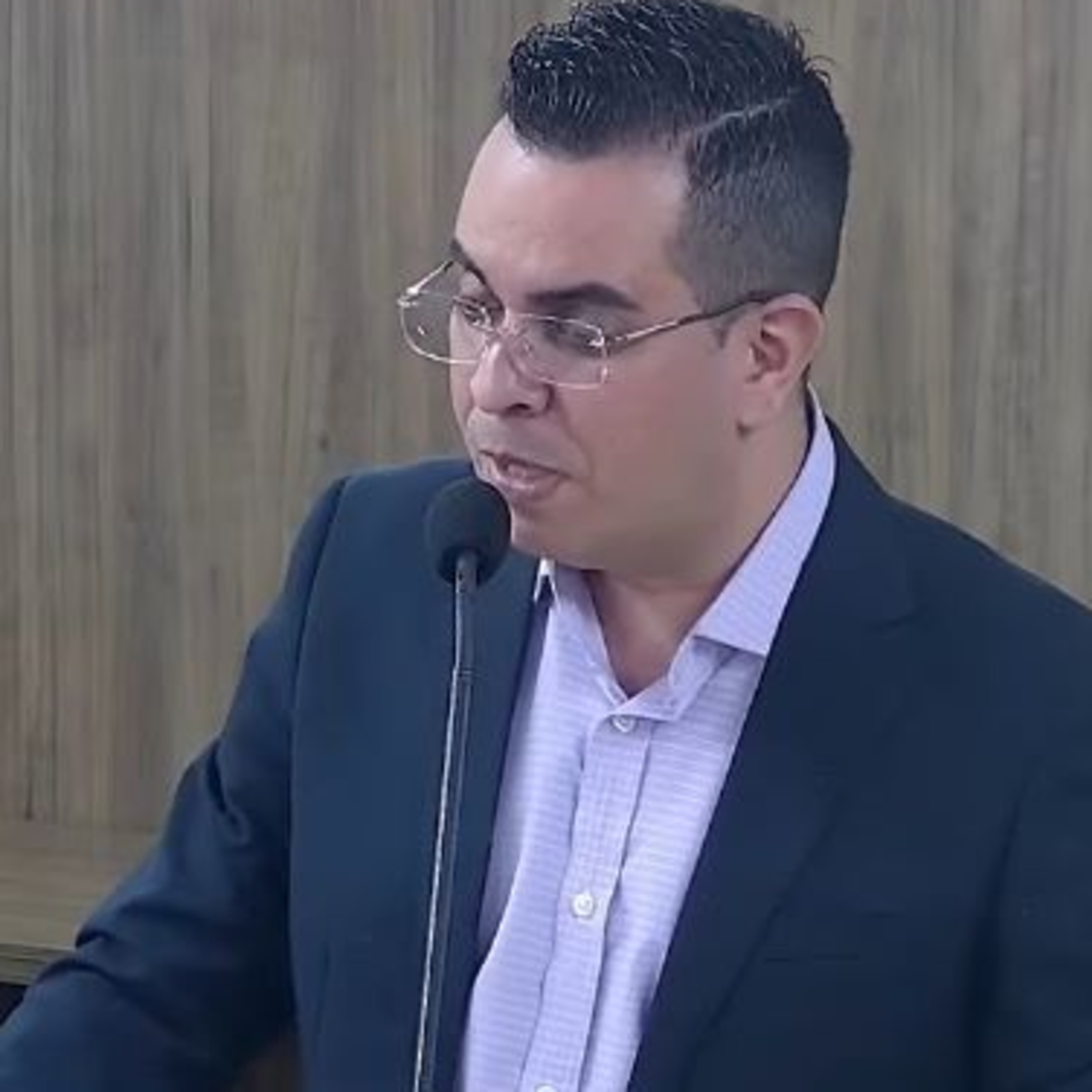 'Está na hora do Fillipi parar de culpar seu antecessor e começar a trabalhar do jeito certo', ordena Eduardo Minas episode artwork