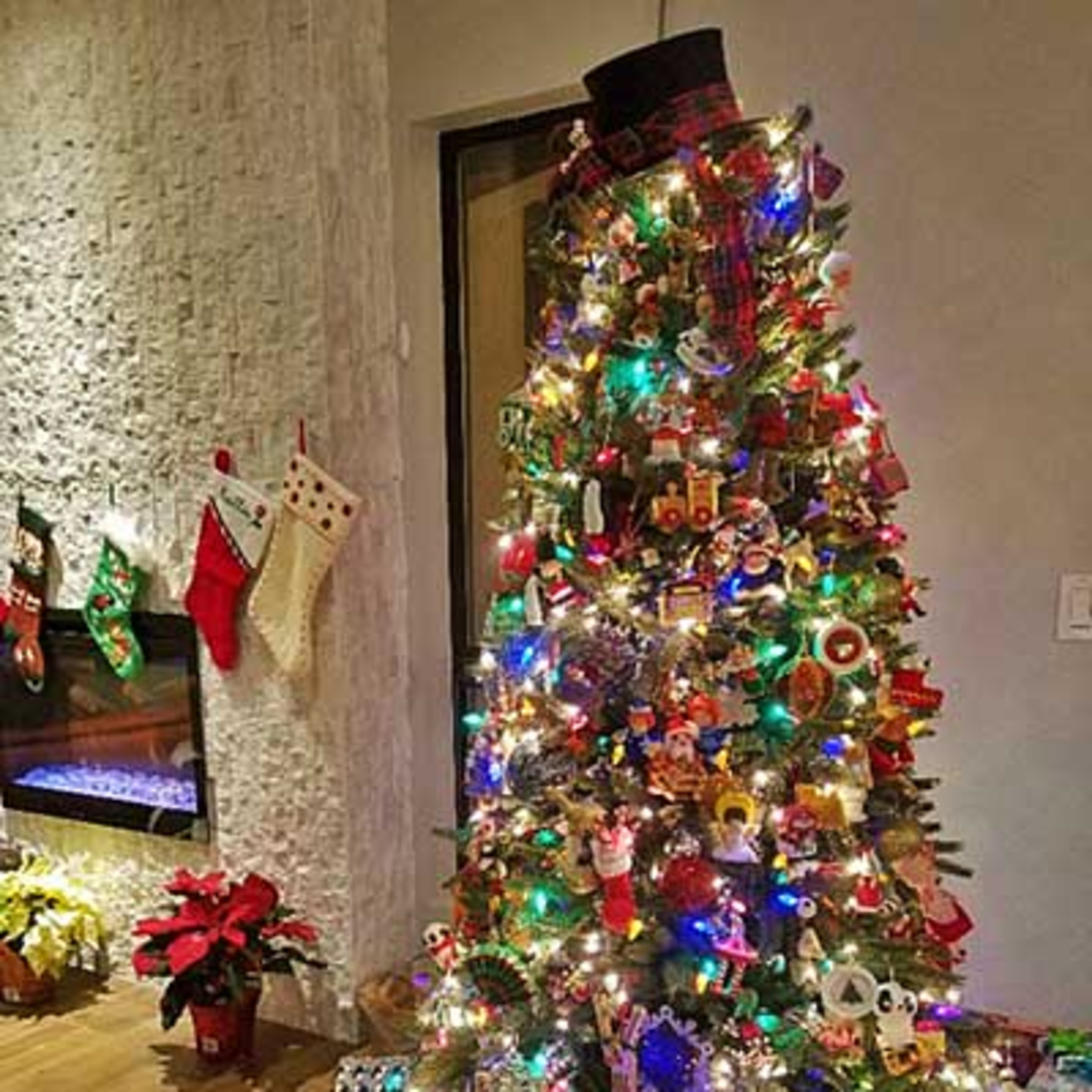 Christmas 2025: Top Decorating Trends and Must-Know Safety Tips