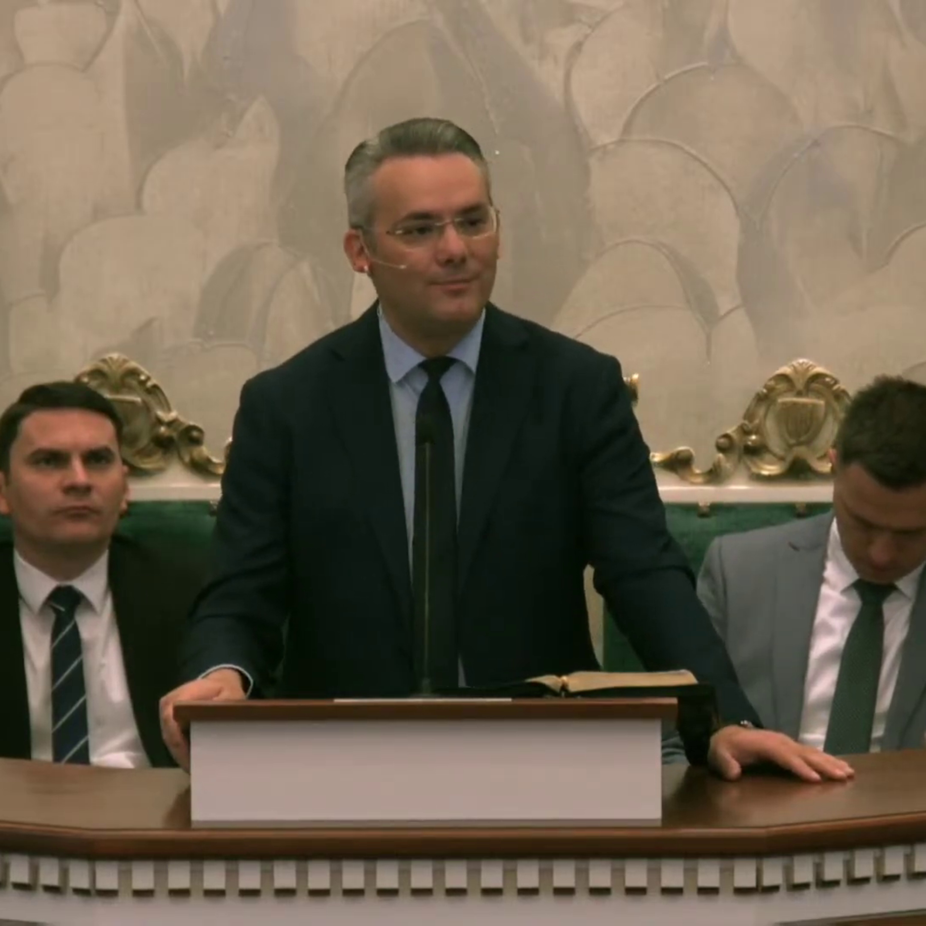 Slujirea cu evlavie - Ciprian Preda Mușat Slujirea cu evlavie - Ciprian Preda Mușat