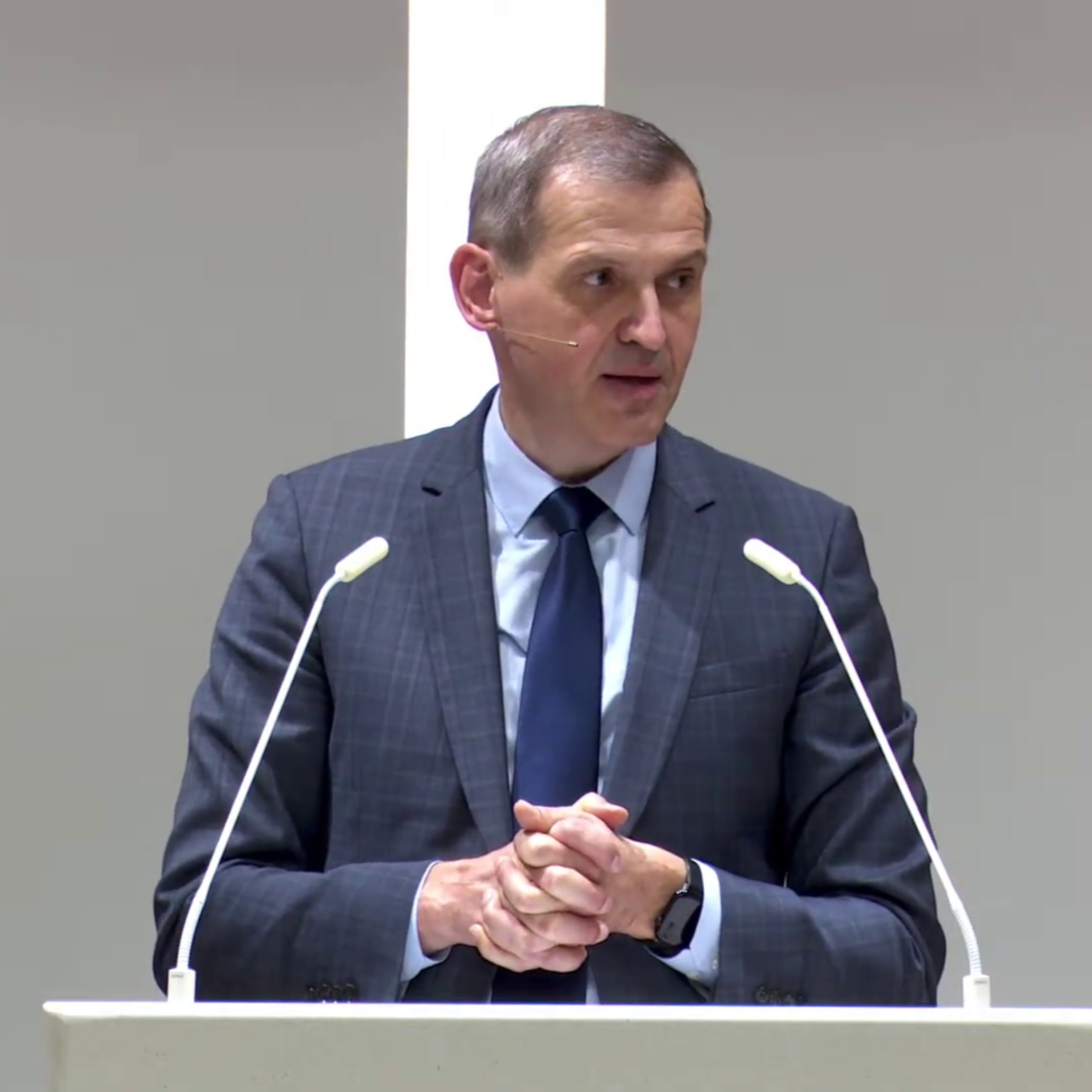 Ce faci când NU înțelegi de ce suferi, iar Dumnezeu tace? - Ghiță Mocan