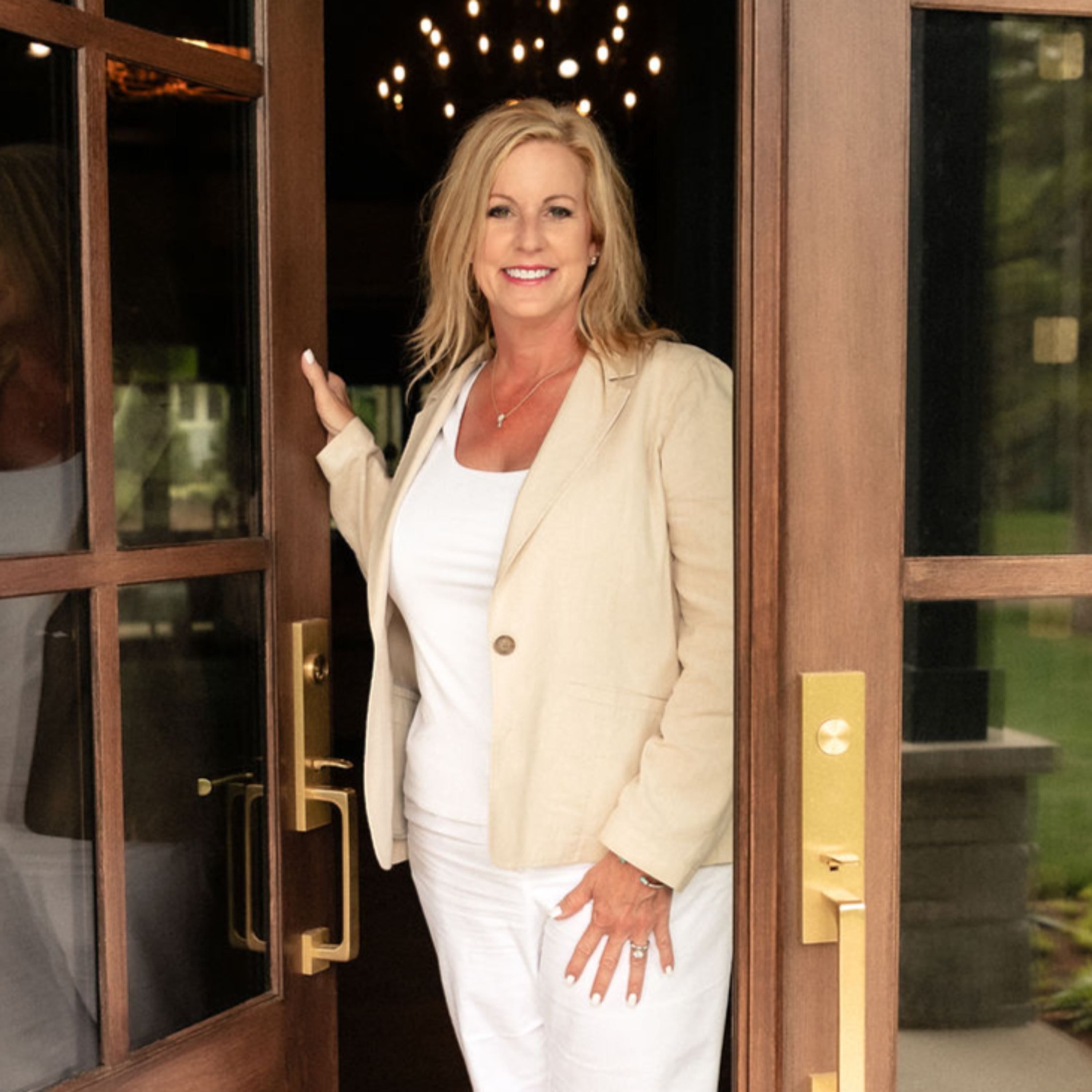 The Deconstructed Woman