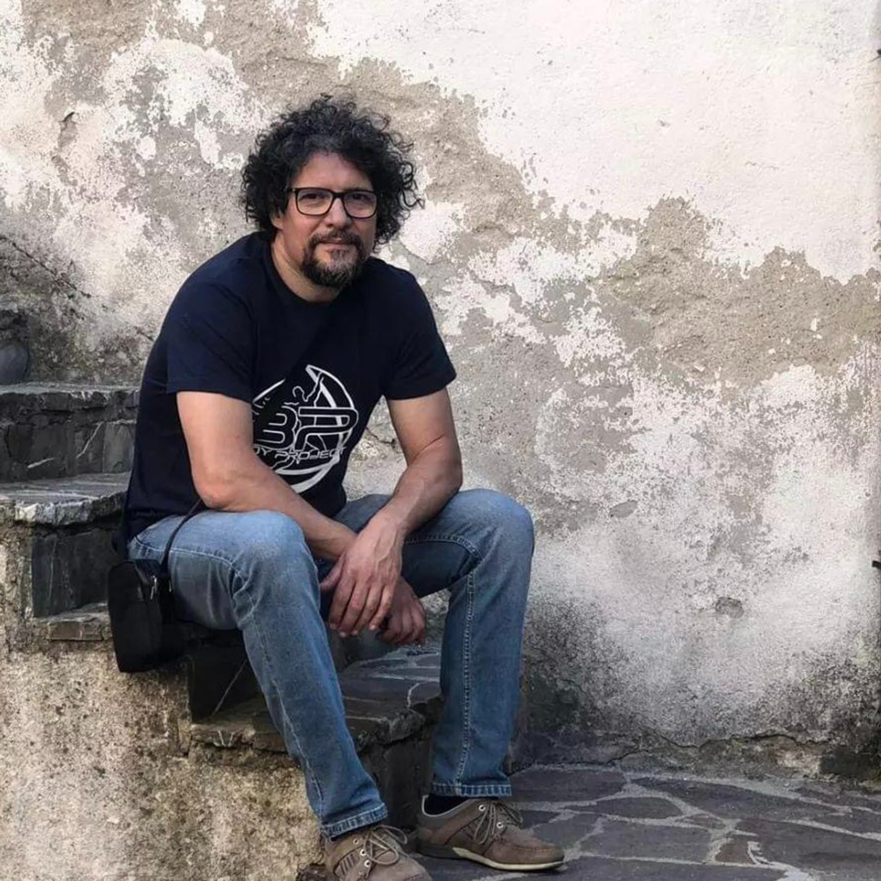 Al Sabato Bestiale un cantautore cosentino: ERALDO CORTI! (23/03/24) episode artwork
