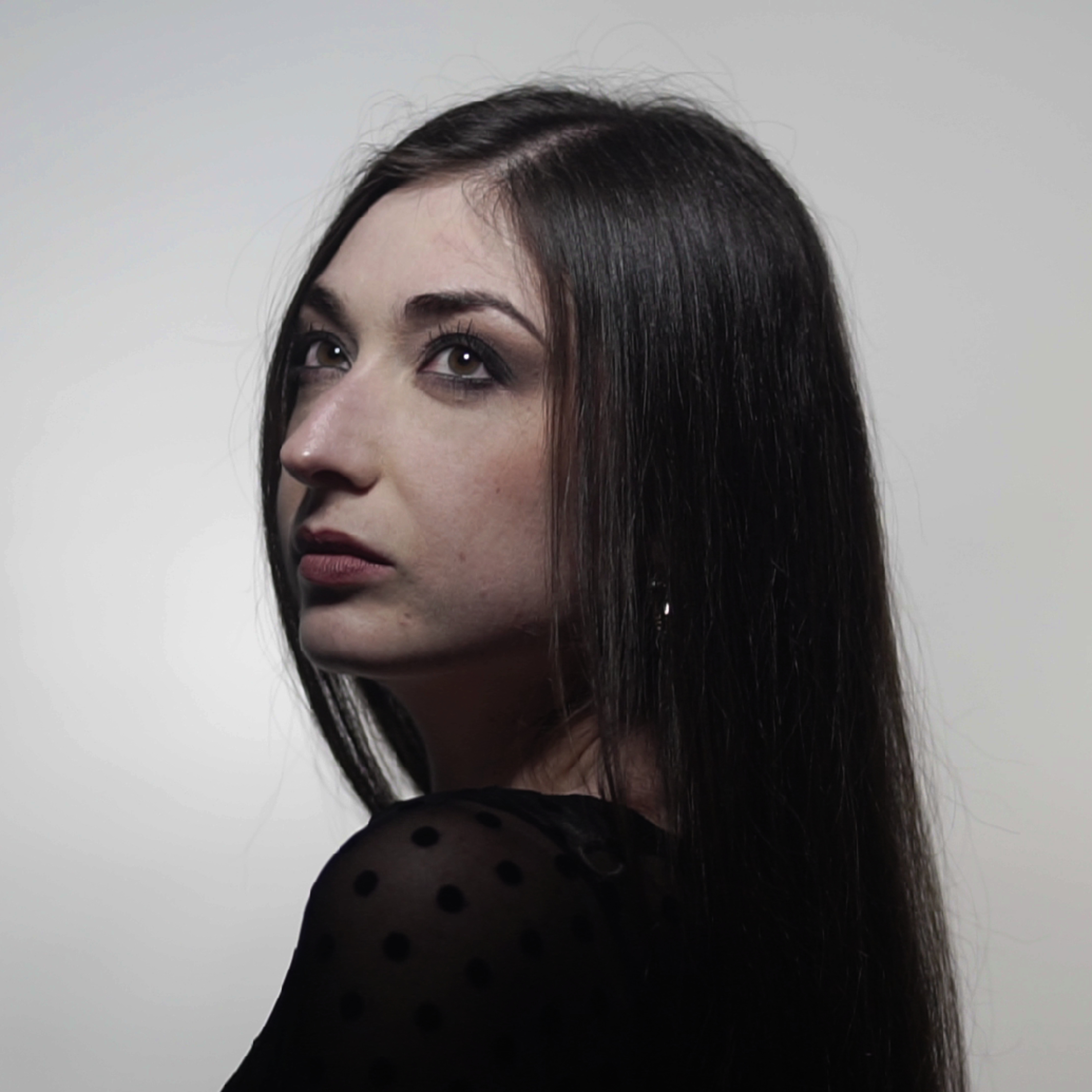 ALUCANDRA: il fascino misterioso di una cantautrice mediterranea (27/09/25) episode artwork