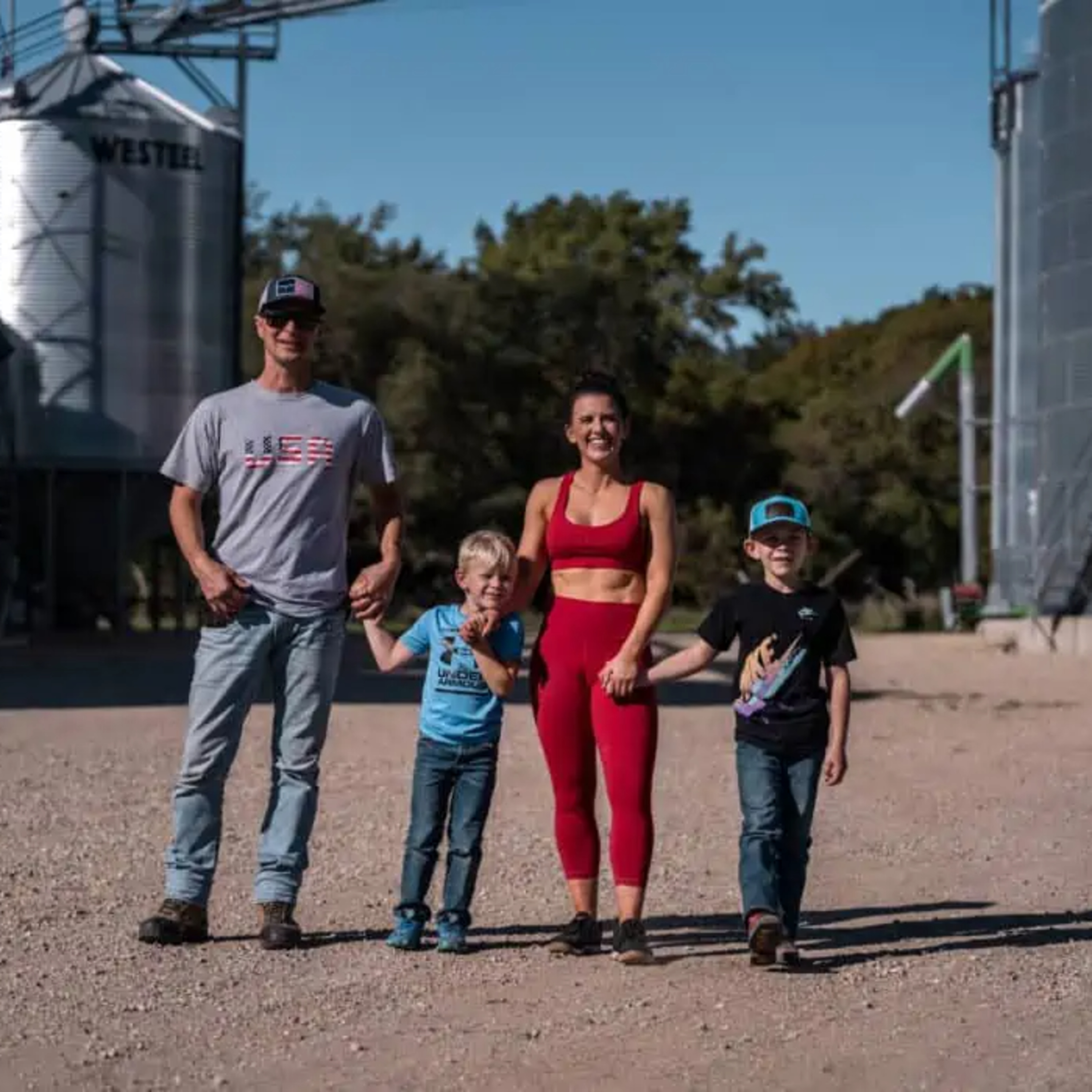 Rural Route Radio March 6, 2025 Amanda Nigg Farm Fitness Momma talks Right to Repair the tractor and your body.