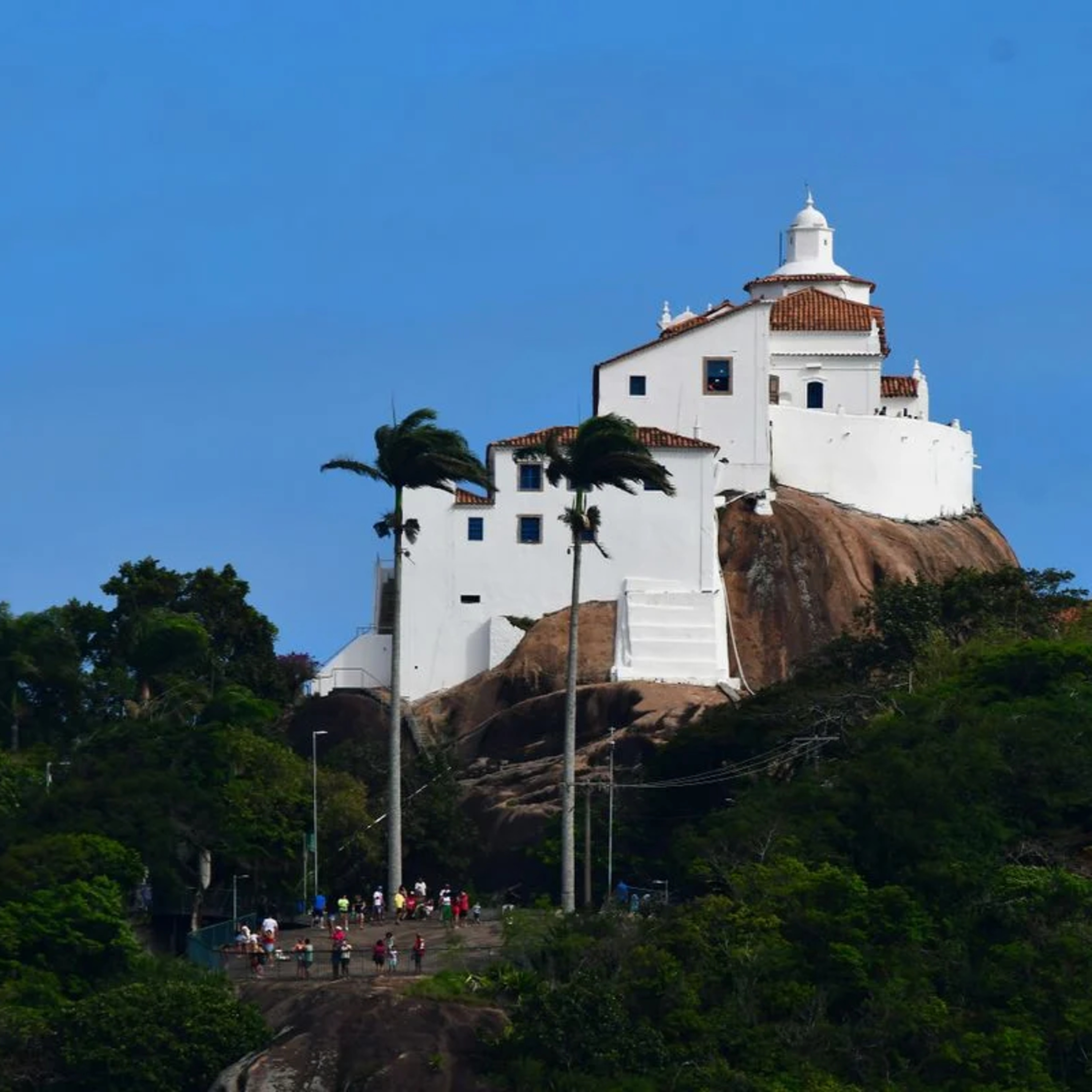 Novo guardião assume o Convento da Penha; saiba o que muda na Festa da Penha episode artwork