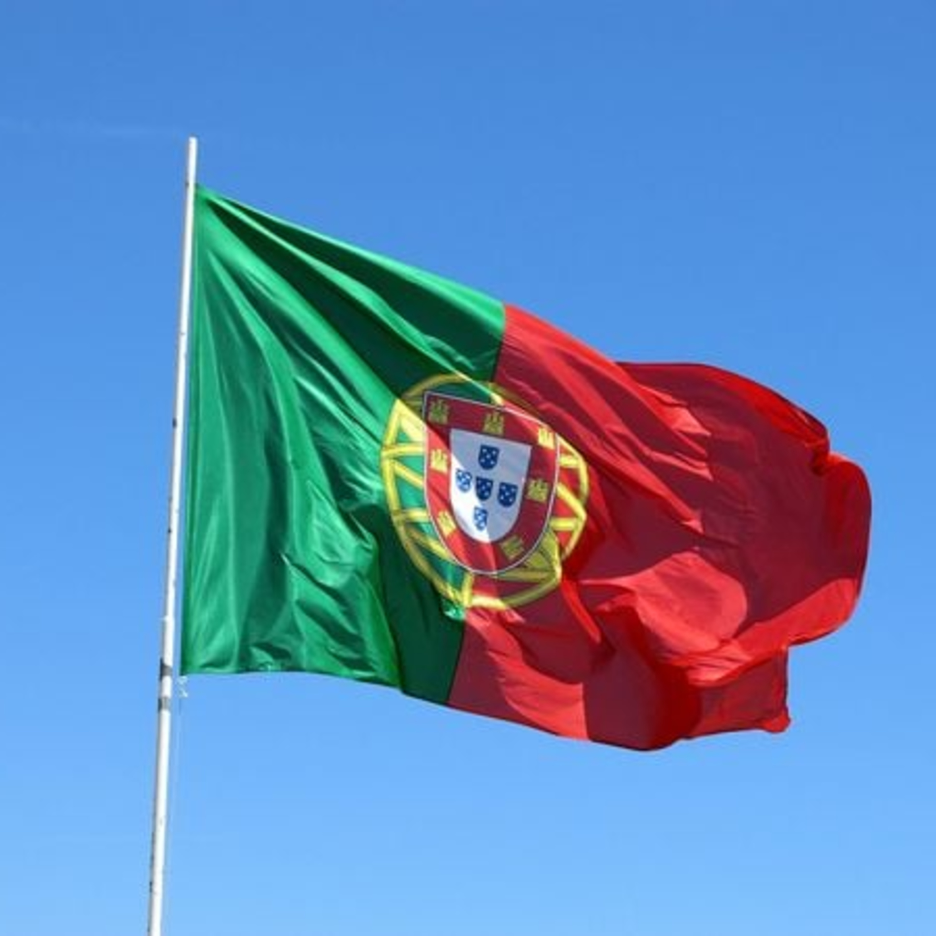Novas regras: entenda como fica a entrada de brasileiros em Portugal episode artwork