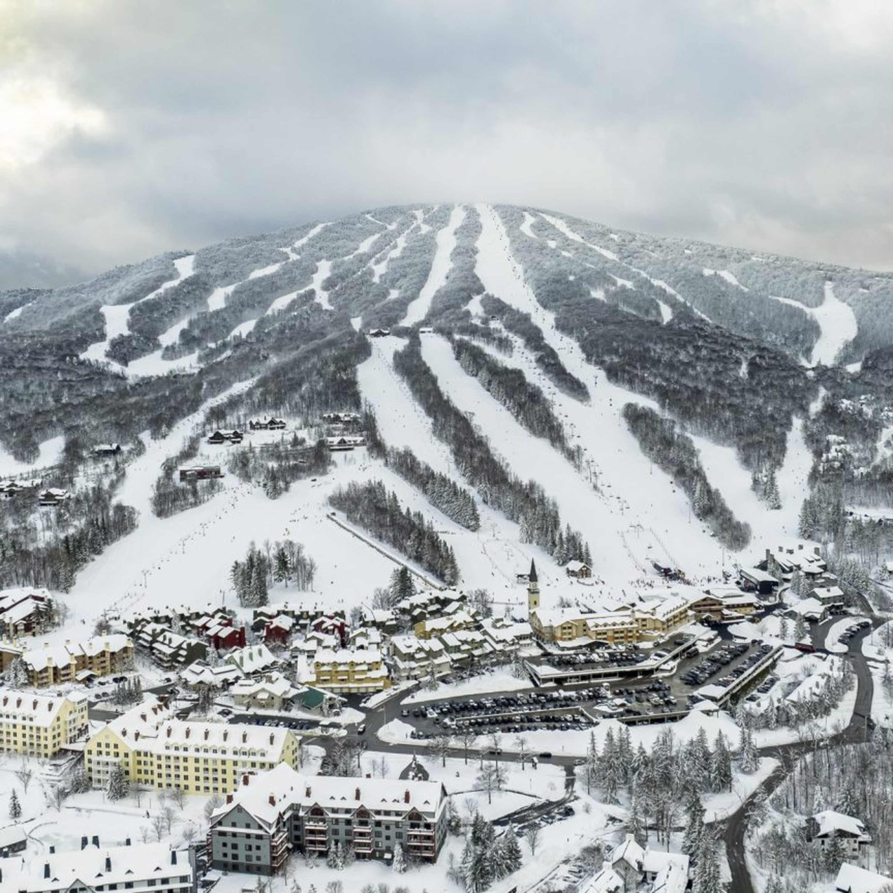 Where to Ski - Southern Vermont: Why Stratton, Bromley & Magic Are East Coast Icons with Benzi Ross