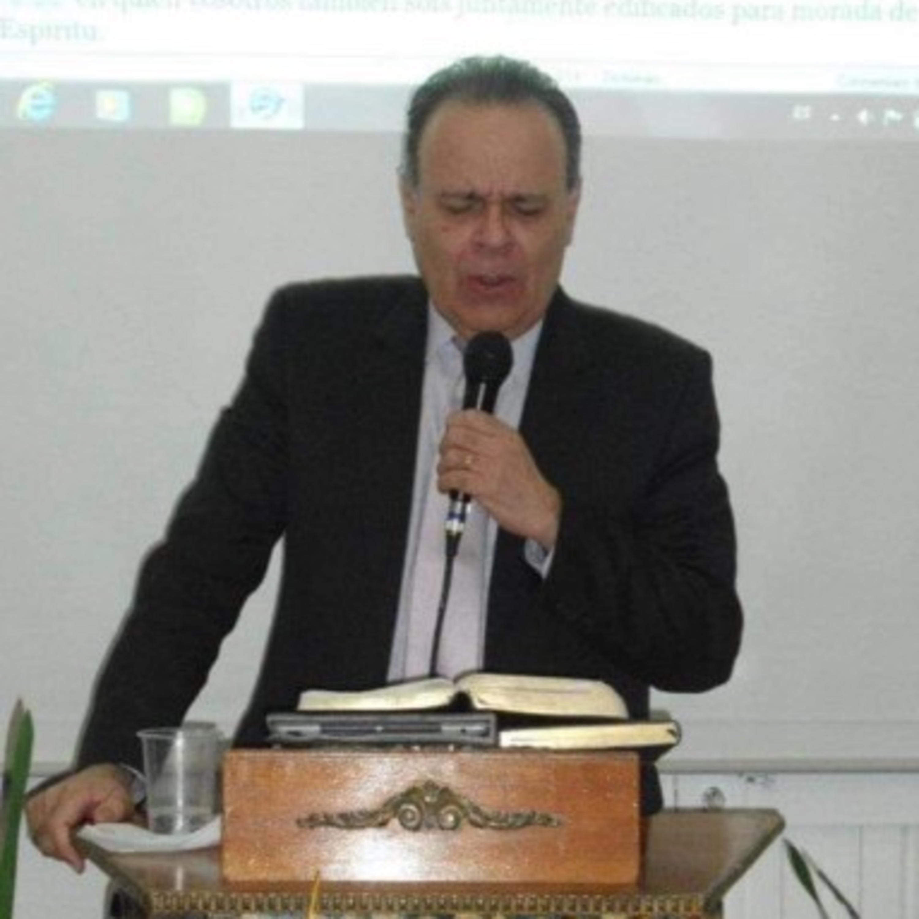 Portada de Predicaciones Cristianas Pentecostales