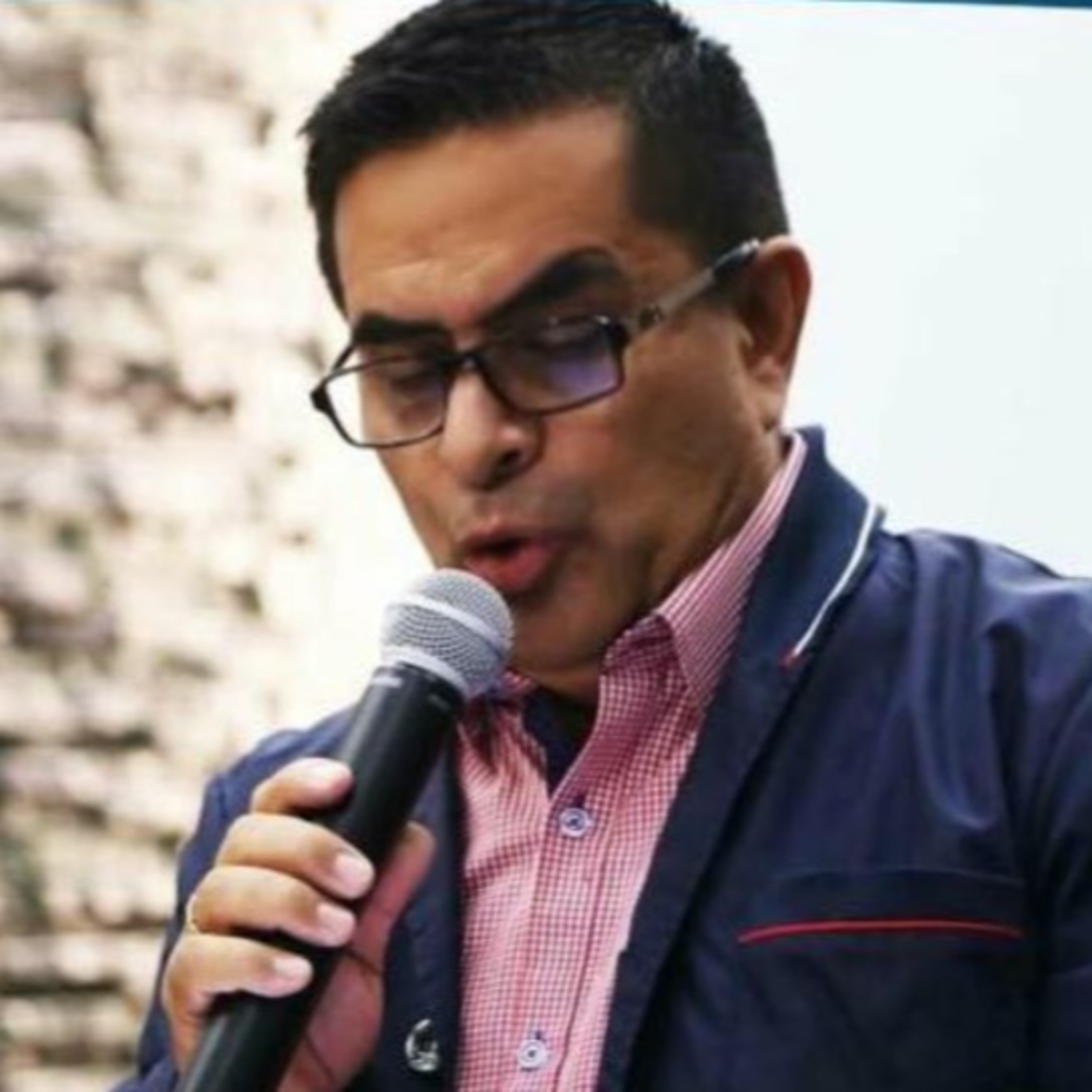 Tiempo de enderezar lo torcido - Pastor Thomas Hurtado