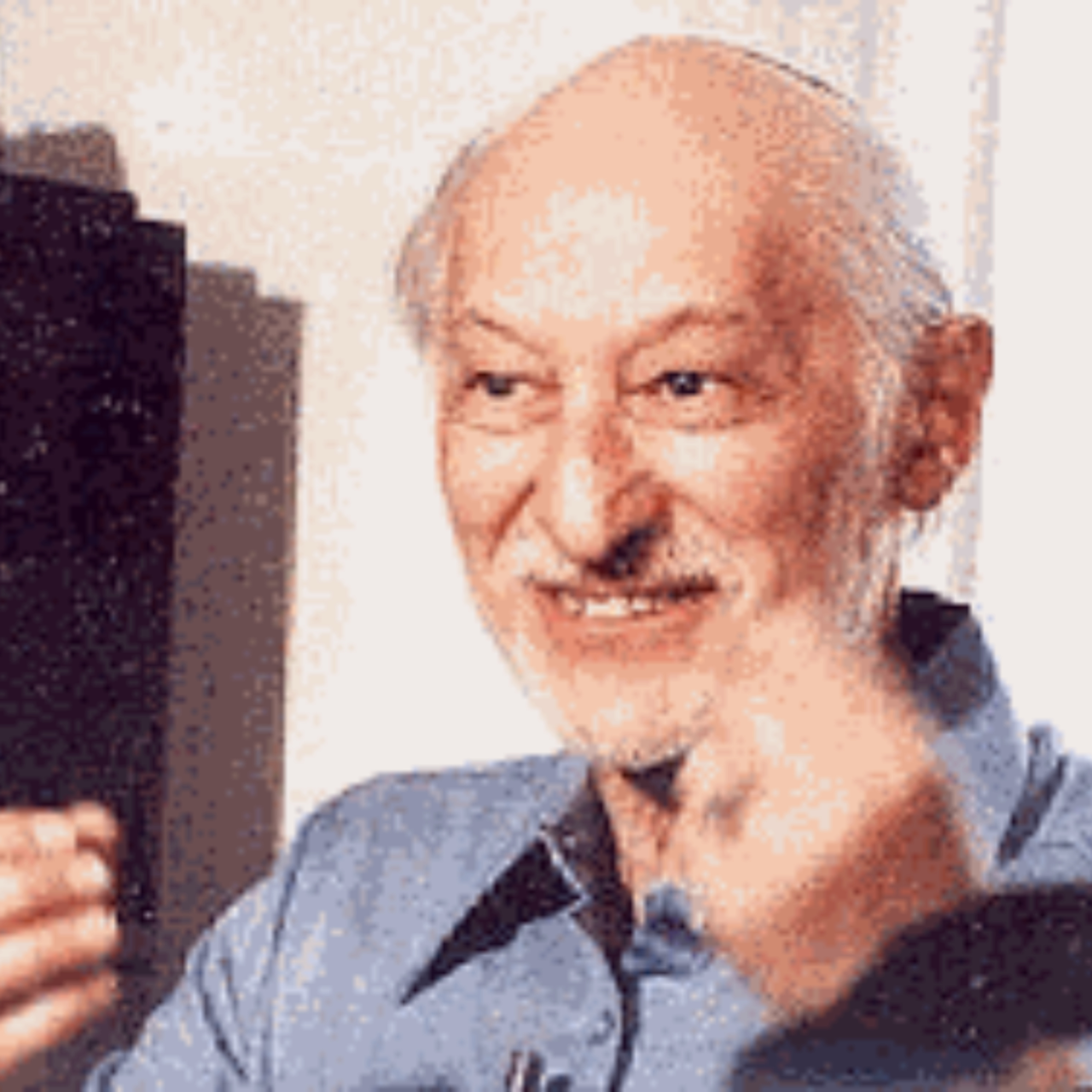אנדרה נהר – הפילוסוף של השתיקה, והאדם שנשלח לברוא משמעות episode artwork