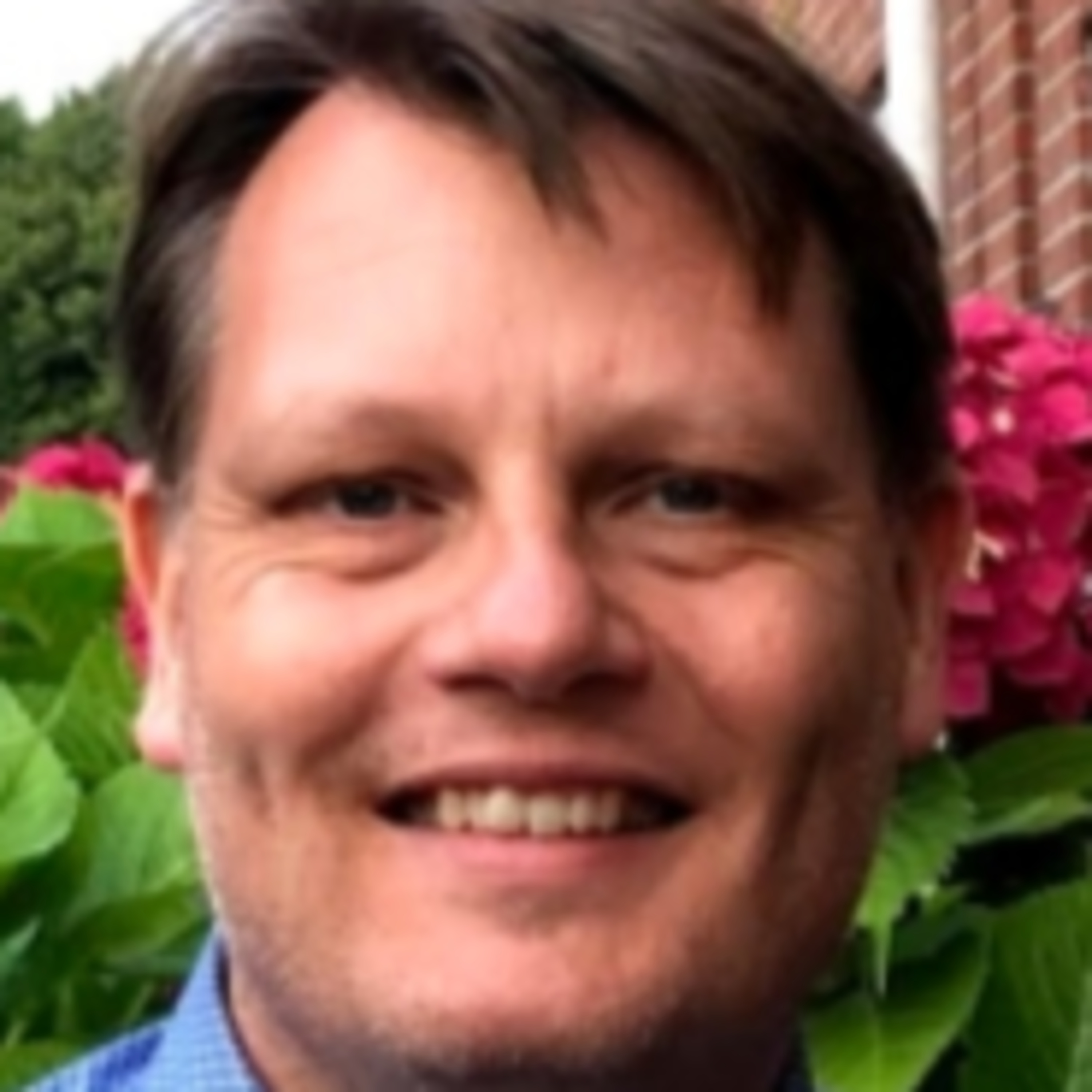 S04E03: Jeugddienst - Mag het licht aan