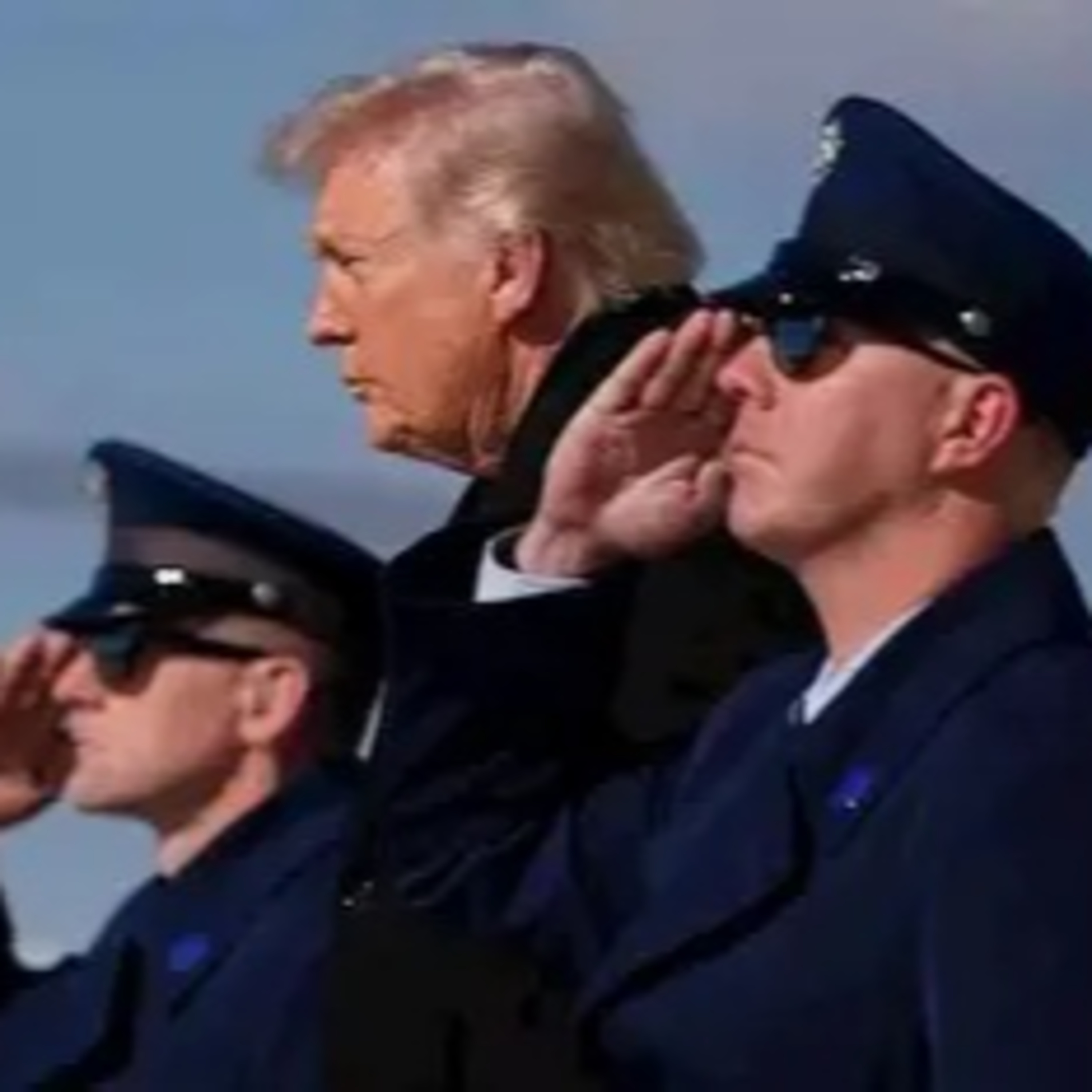 206 Trump fighting in Iran? Is Trump held to a different standard then past presidents? episode artwork