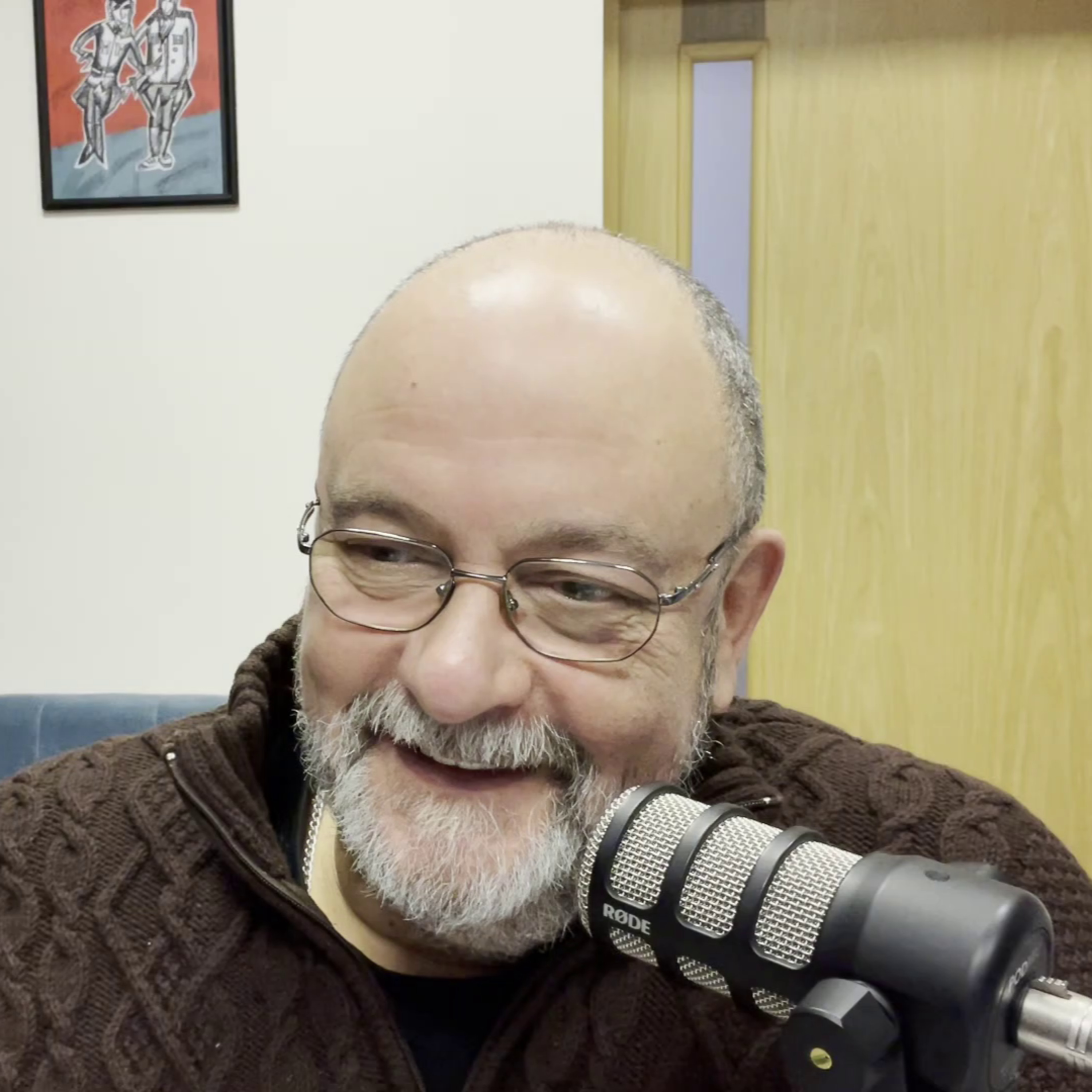 Подозрительное подле елки | Radio Narva | 610 episode artwork