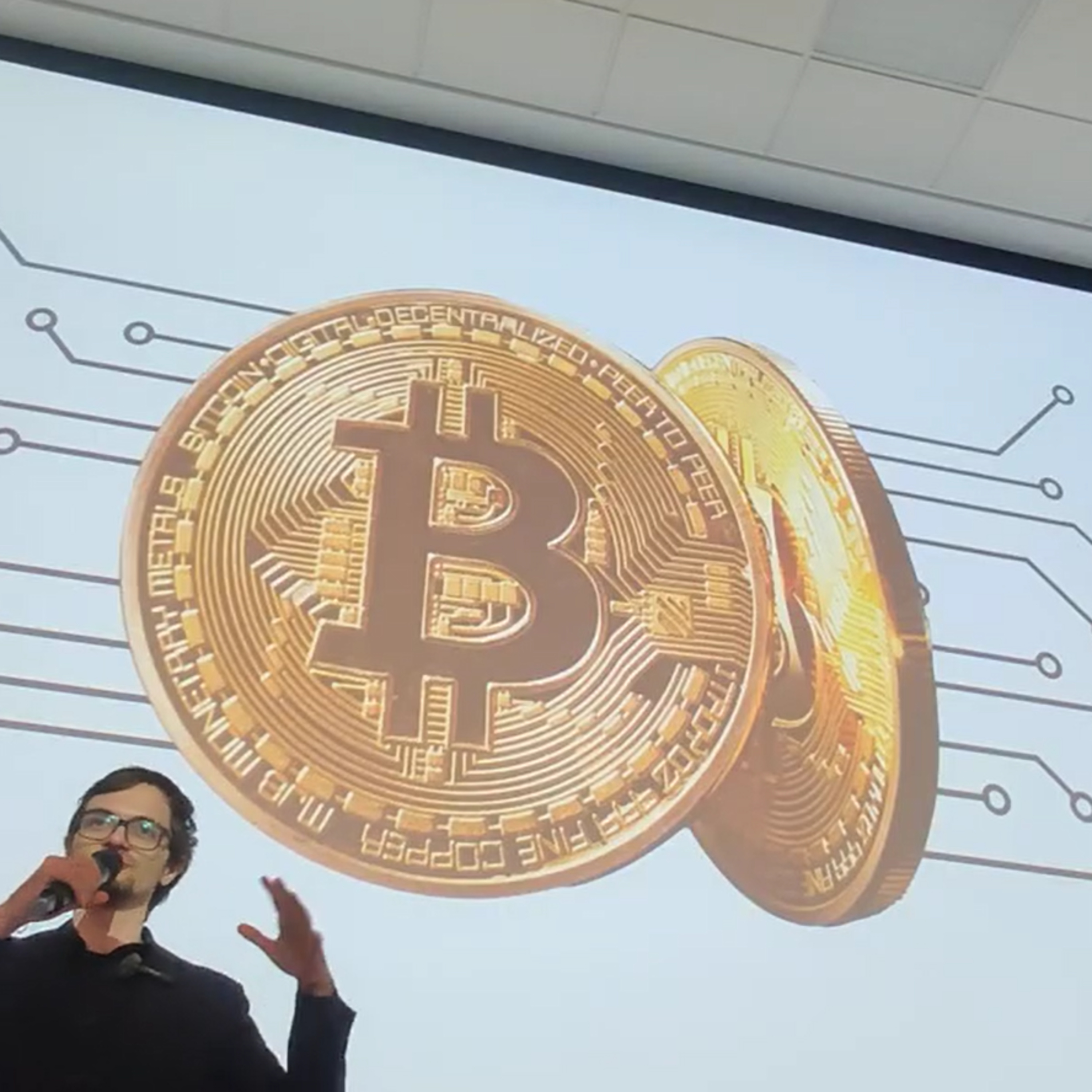 102/ Wprowadzenie do Kryptowalut - Konferencja Kryptowalut Crypto Minds - Czy Kryptowaluty to Bańka? Jaką realnie wartość mają kryptowaluty? Które krypto ma wartość i jak płacić niskie podatki episode artwork