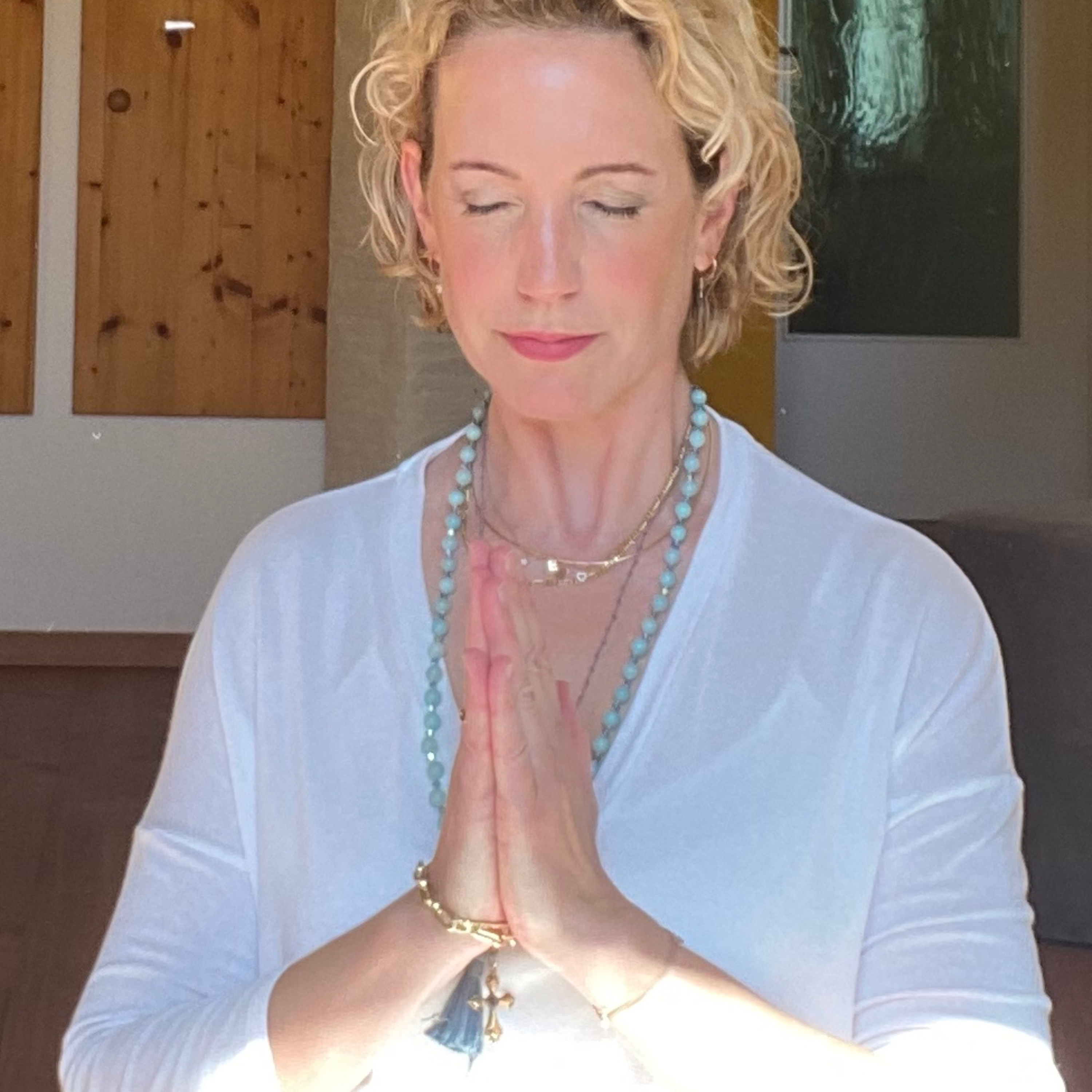 Cora Irsen-Meditation and spiritual talk by Cora