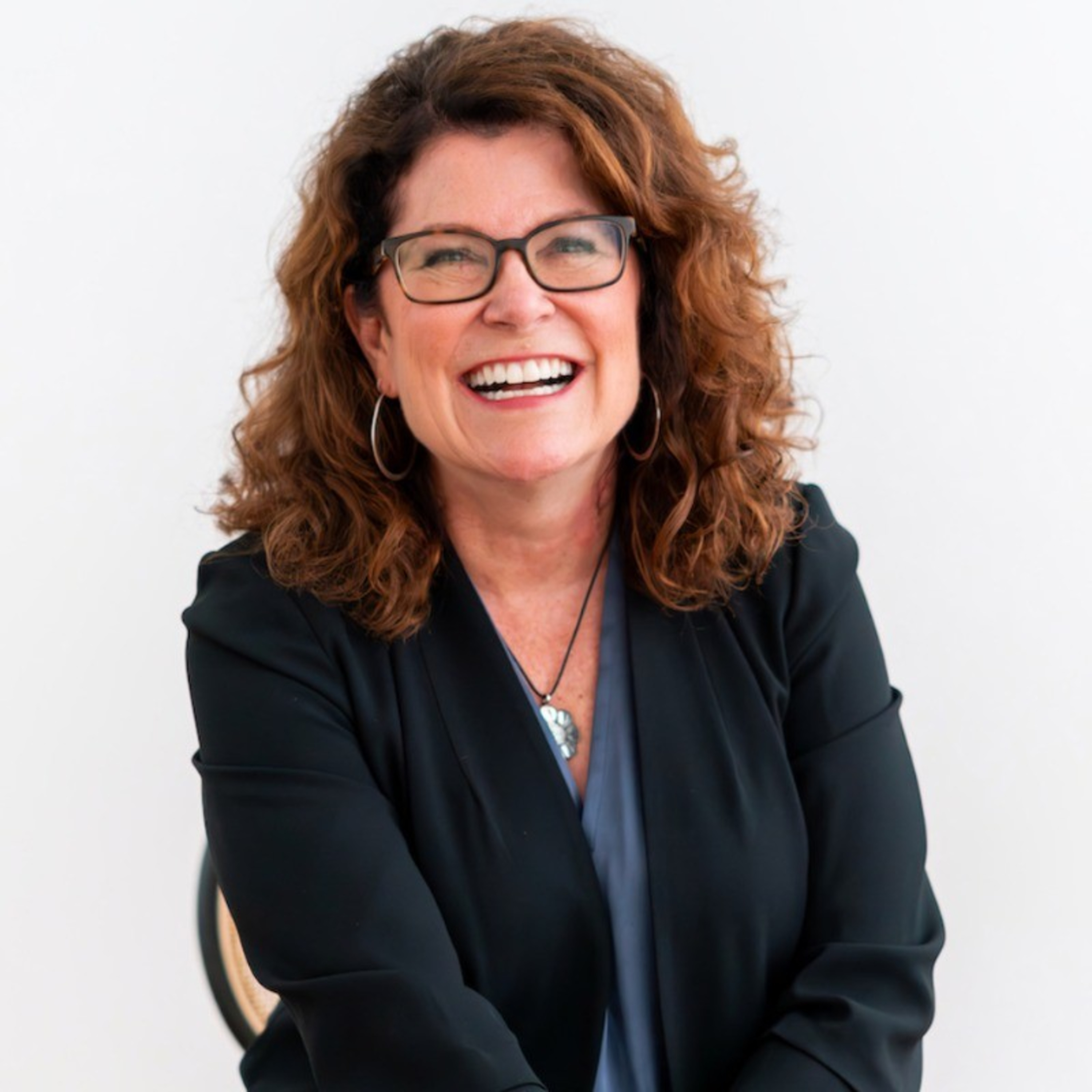 When Your Story Changes: Facing Health Setbacks and Shifting Identity with Dana Hilmer episode artwork