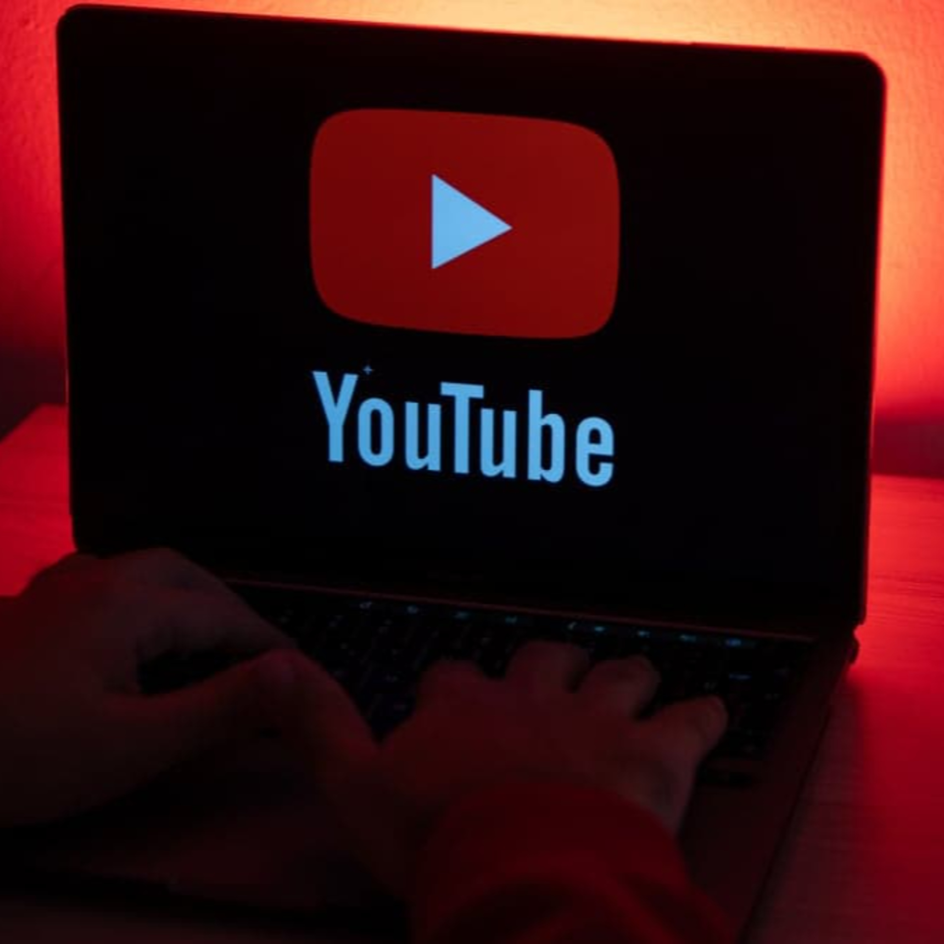 #Radiogeek - Youtube empecinado en insertar anuncios en sus videos - Nro 2562 episode artwork