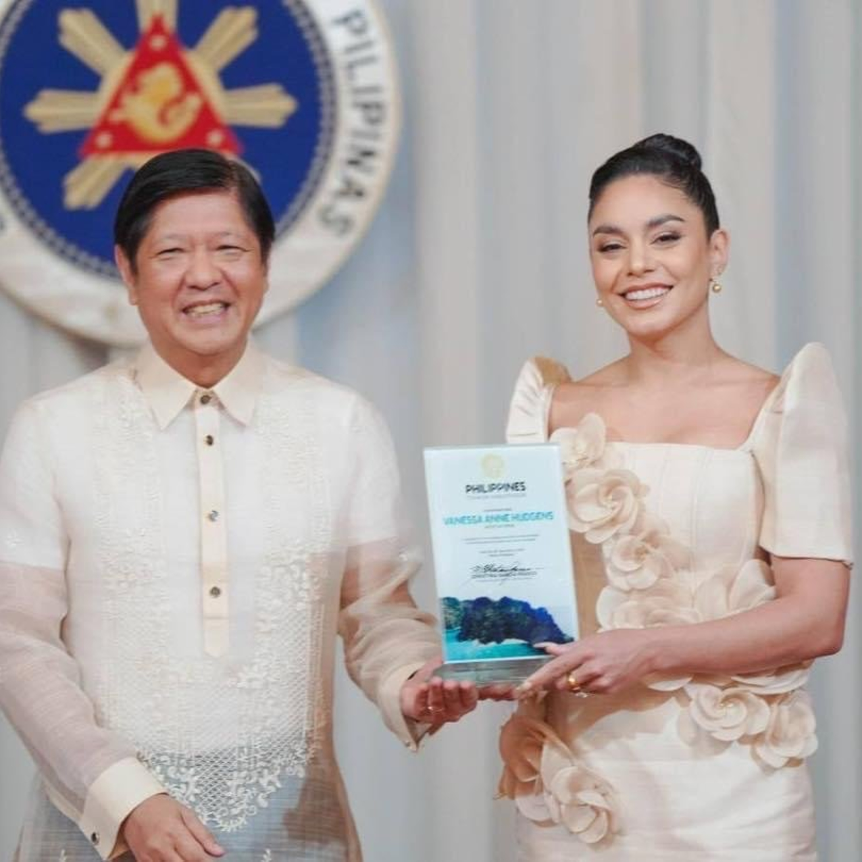 #56 - Vanessa Hudgens: Tourism Ambassador ng Pilipinas? / Vanessa Hudgens: The Tourism Ambassador of the Philippines? episode artwork