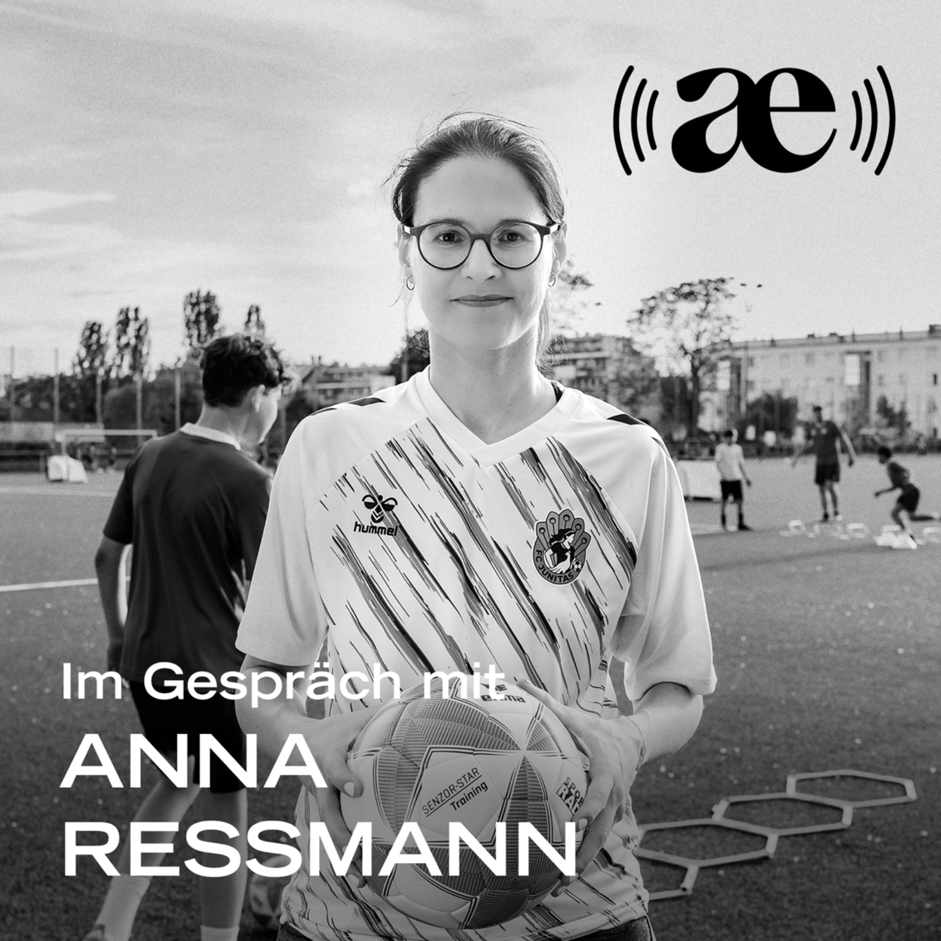 #37 | Frauenfußball sucht seinen Platz – mit Anna Ressmann (FC Junitas Wien) episode artwork
