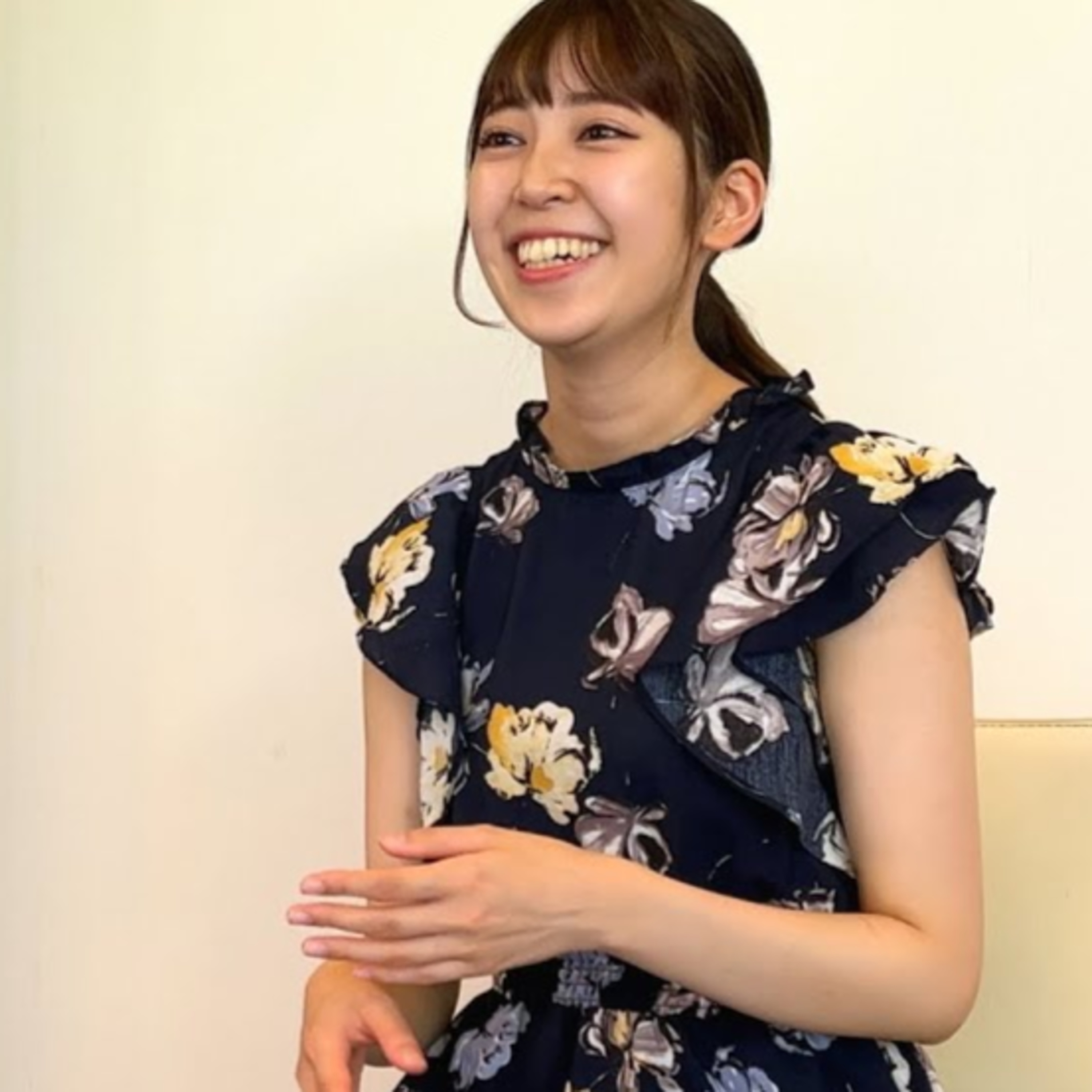 #24【加賀美さら】海外旅行先でナンパされ実家に!? 家族の横で♥ セクシー女優さんに「キワドイこと聞いちゃいました」 好きな映画は『RENT』  episode artwork