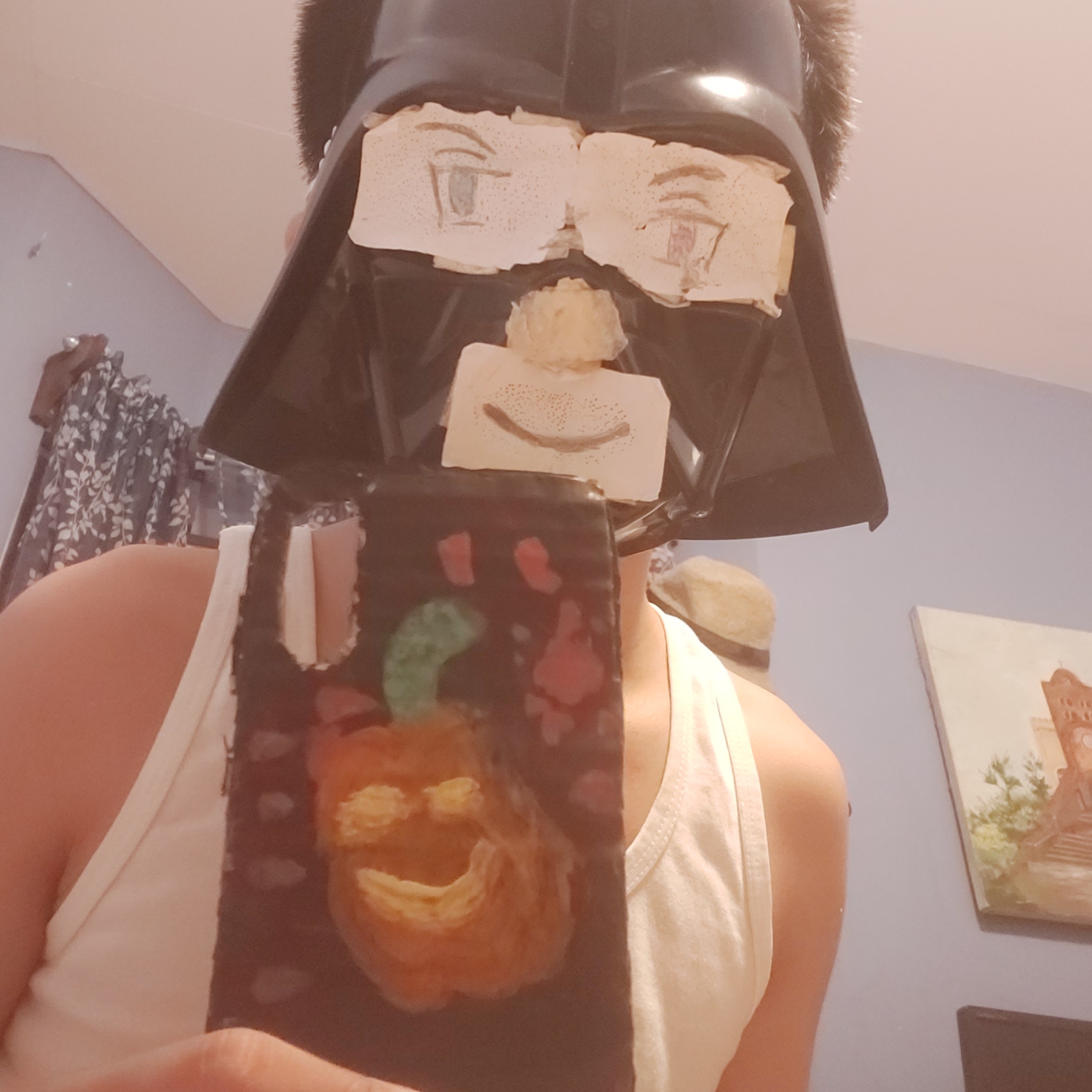 I made a 0$ phone case again but this time, it's Halloween themed episode artwork