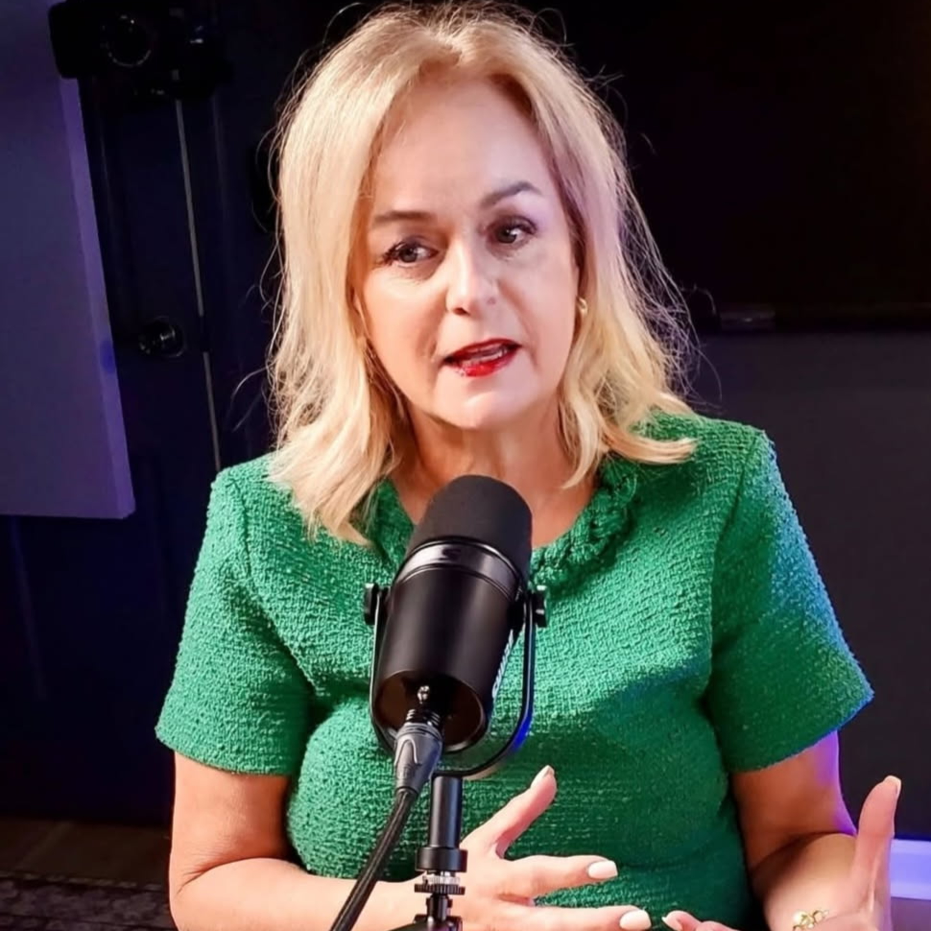 Denise LaGrange: Rhinestones, Stetsons & Selling Booming Nashville!