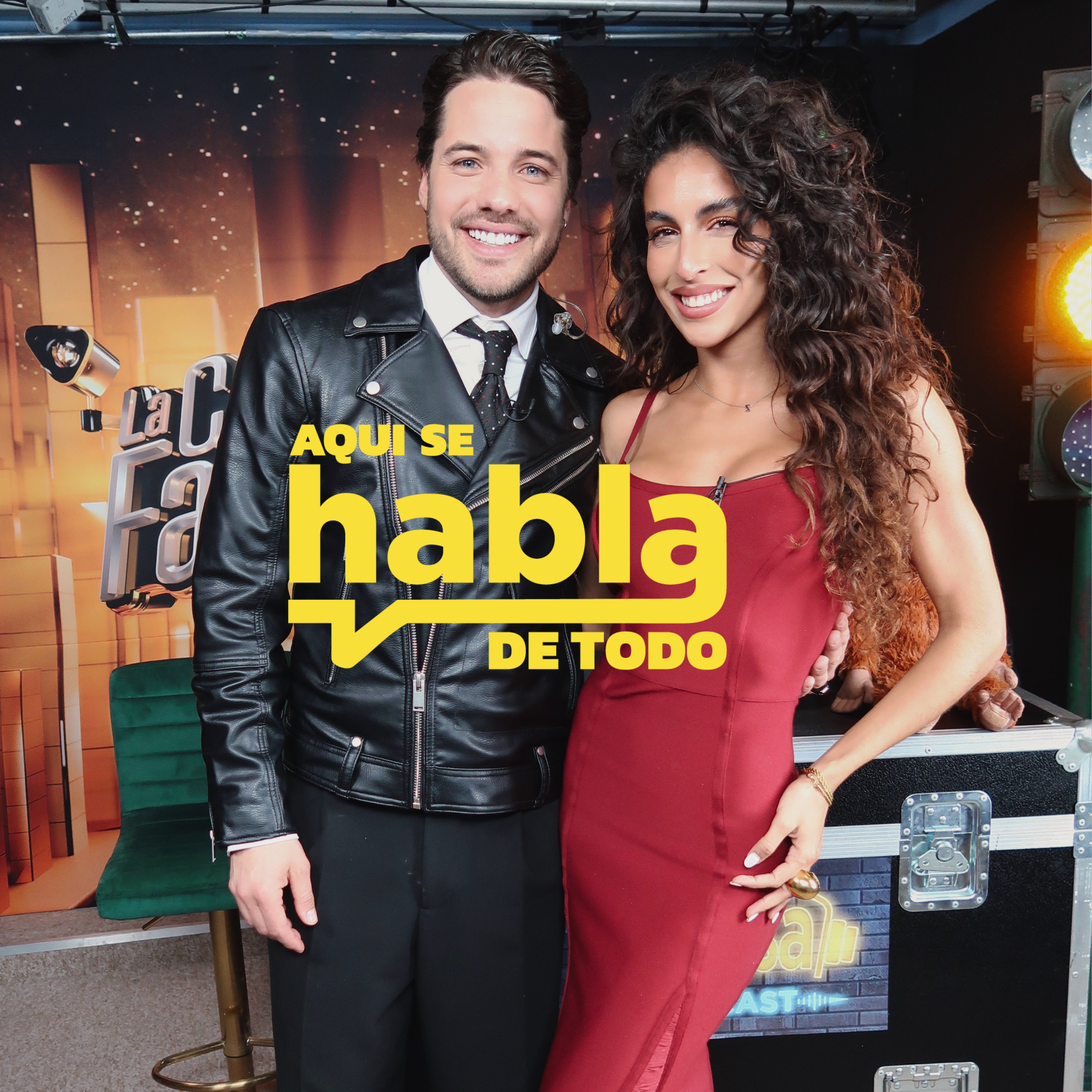 Portada de HOLA HELLO