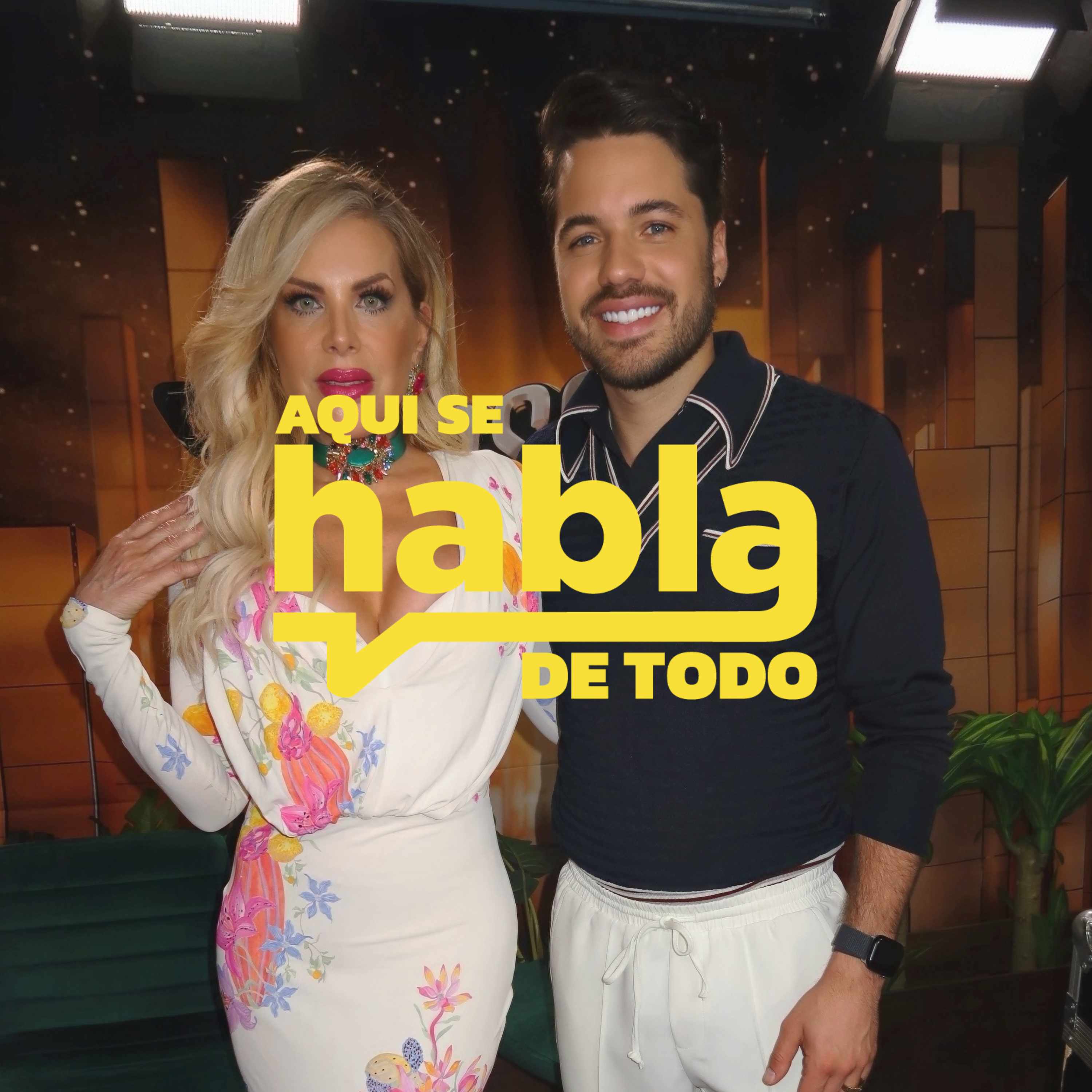 Portada de HOLA HELLO
