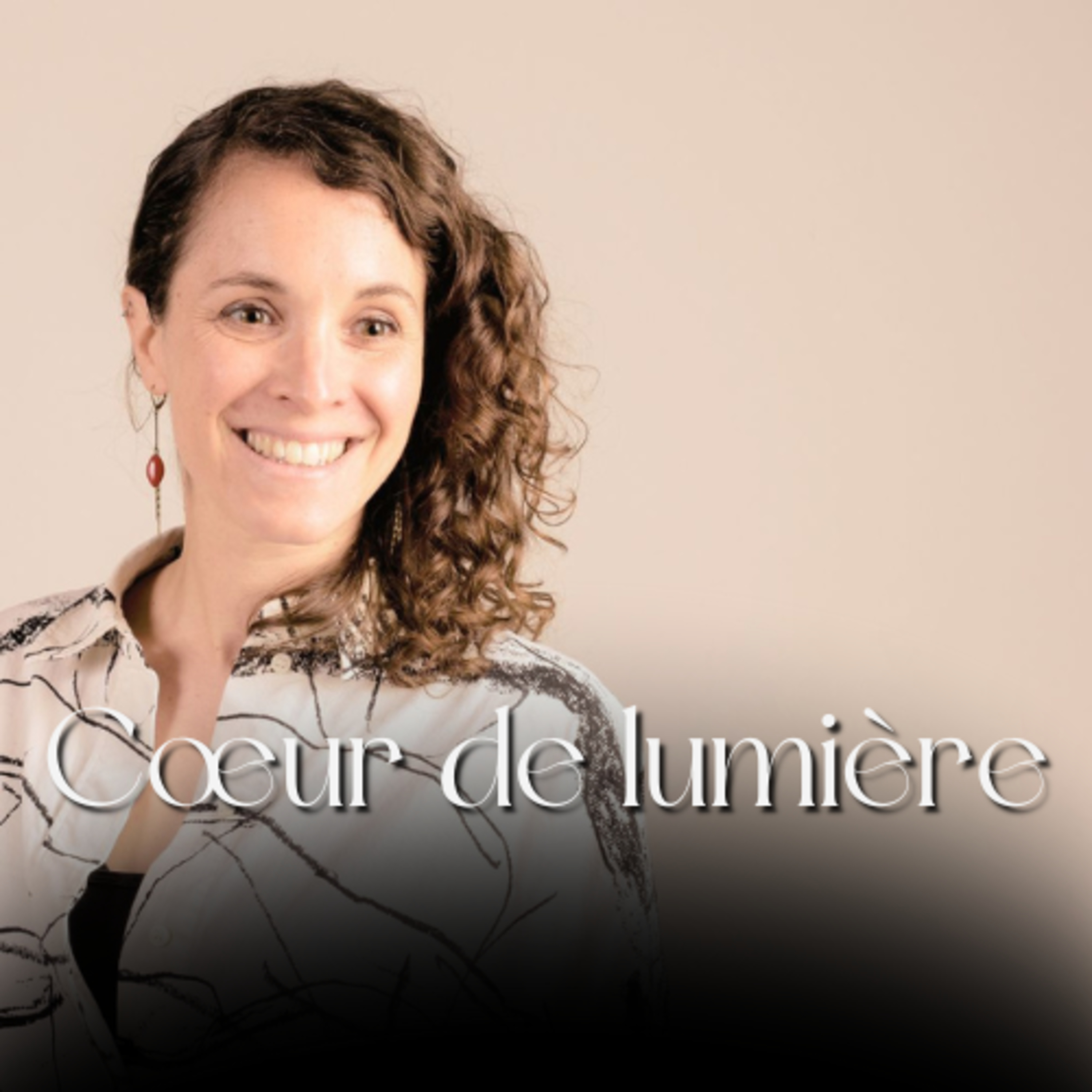 Coeur de Lumière, Émilie, célebrante laïque