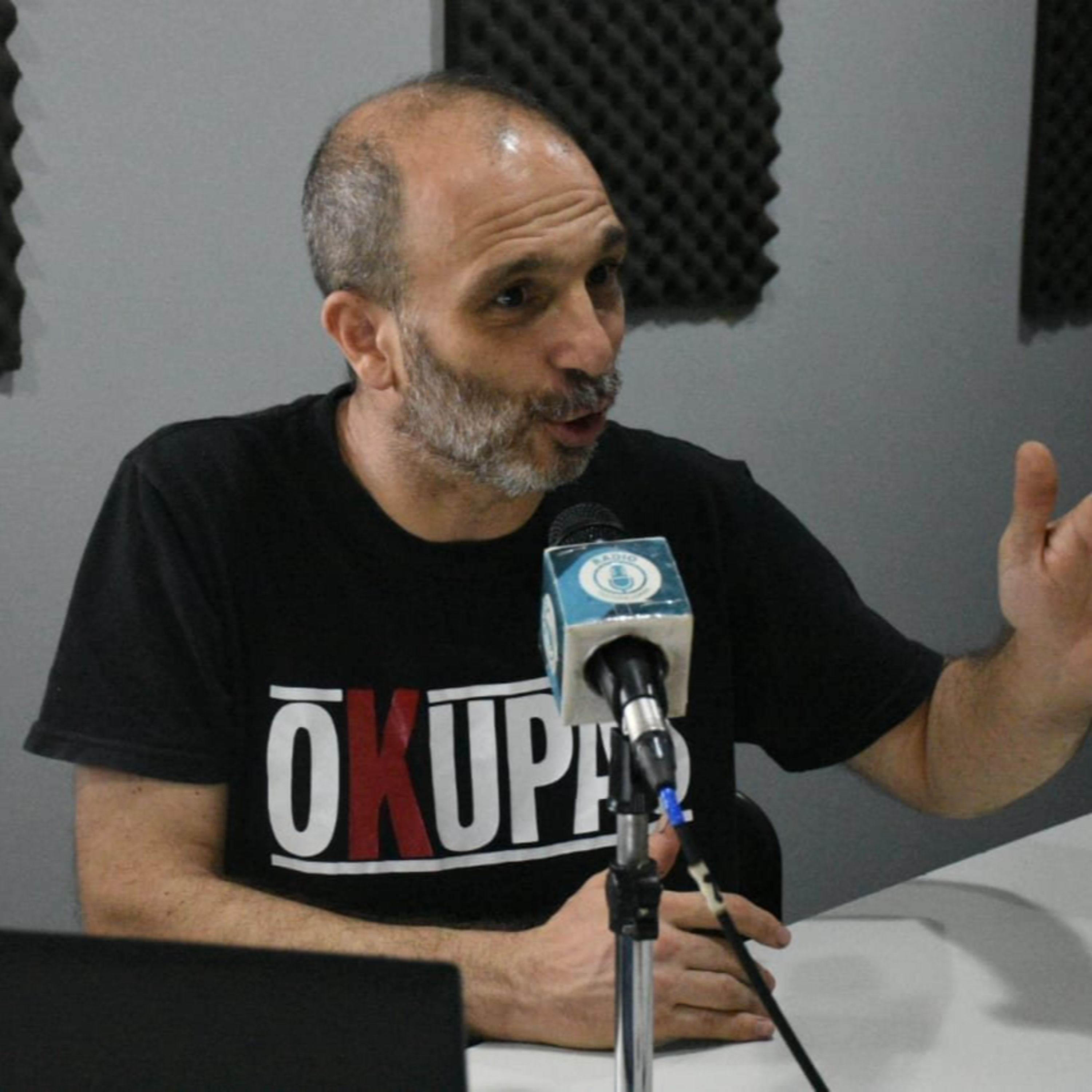 Nicolas Cesare: "Es interesante llevar los espectáculos a los barrios" episode artwork