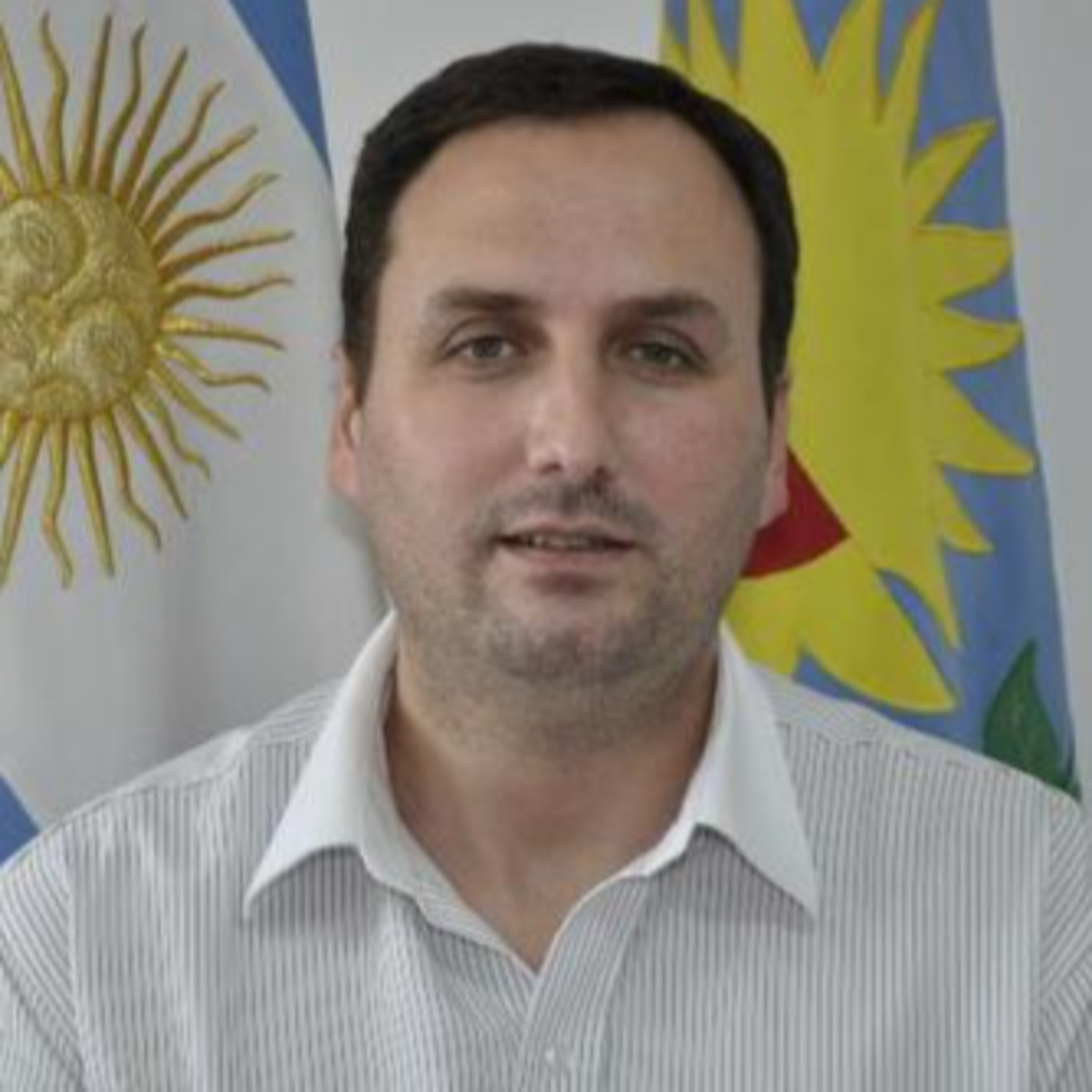 Javier Palacios: "Se están realizando obras estructurales e históricas en Almirante Brown" episode artwork