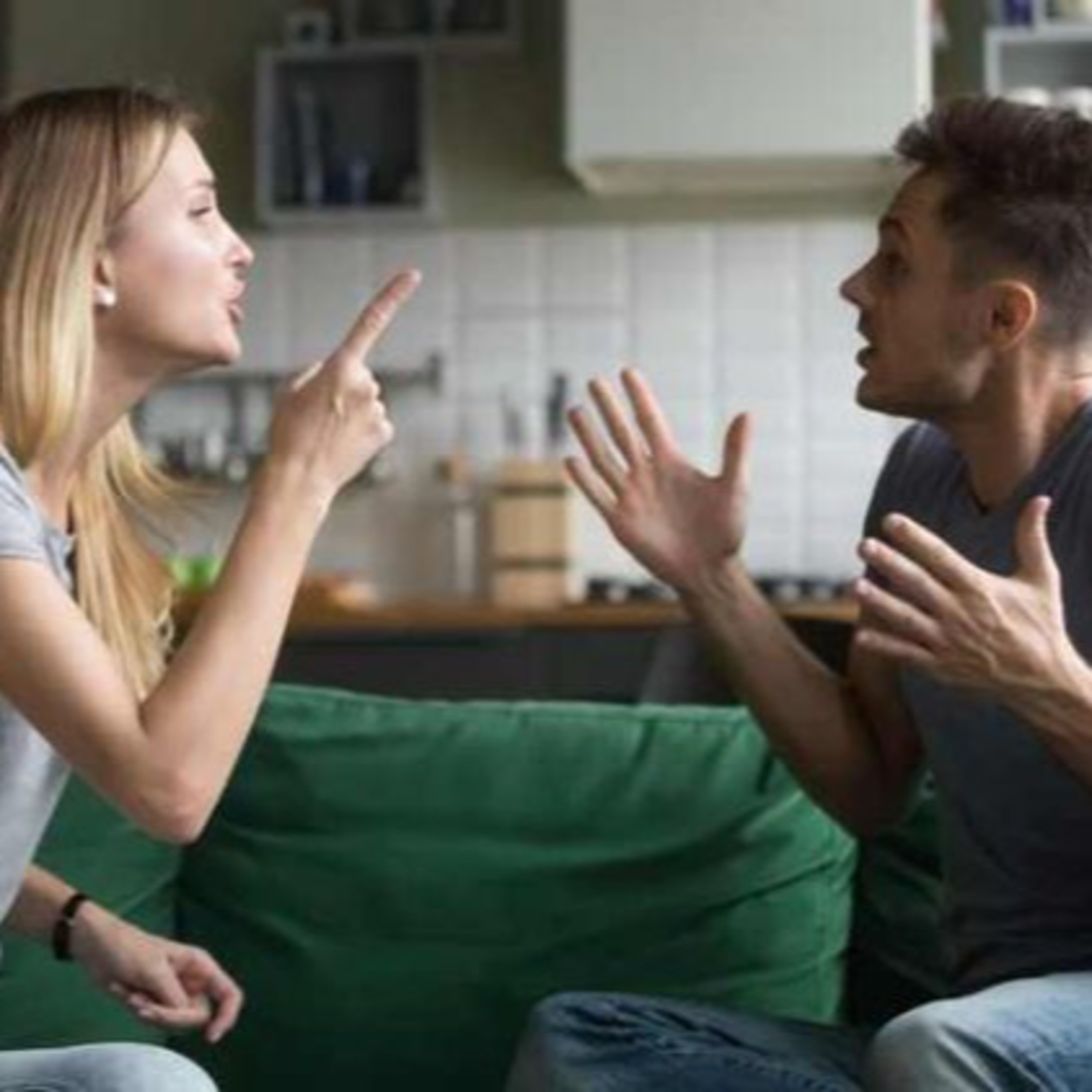 ¿CÓMO GANARLE UNA DISCUSIÓN A UNA MUJER?  episode artwork