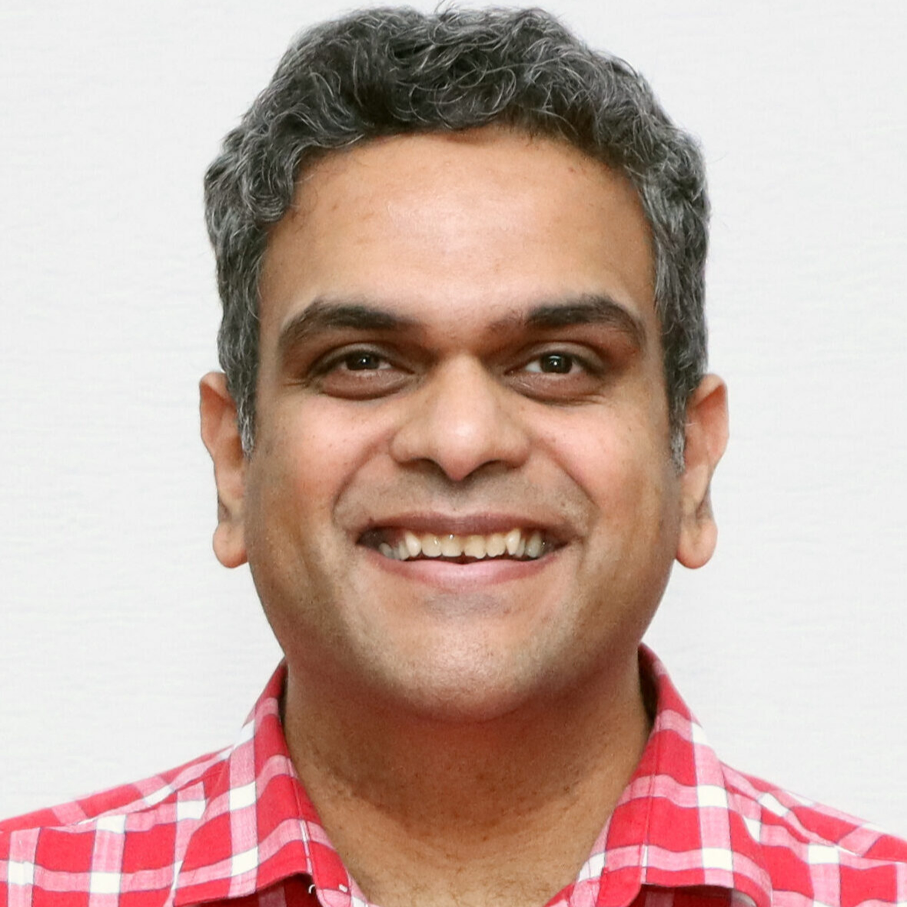 Ep 86 – Conversation with Siddharth Tallur: ICs, MEMS & Nirixense of Purpose | IIT Bombay